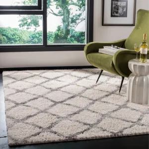 SAFAVIEH Berber Shag Sestilia Rug