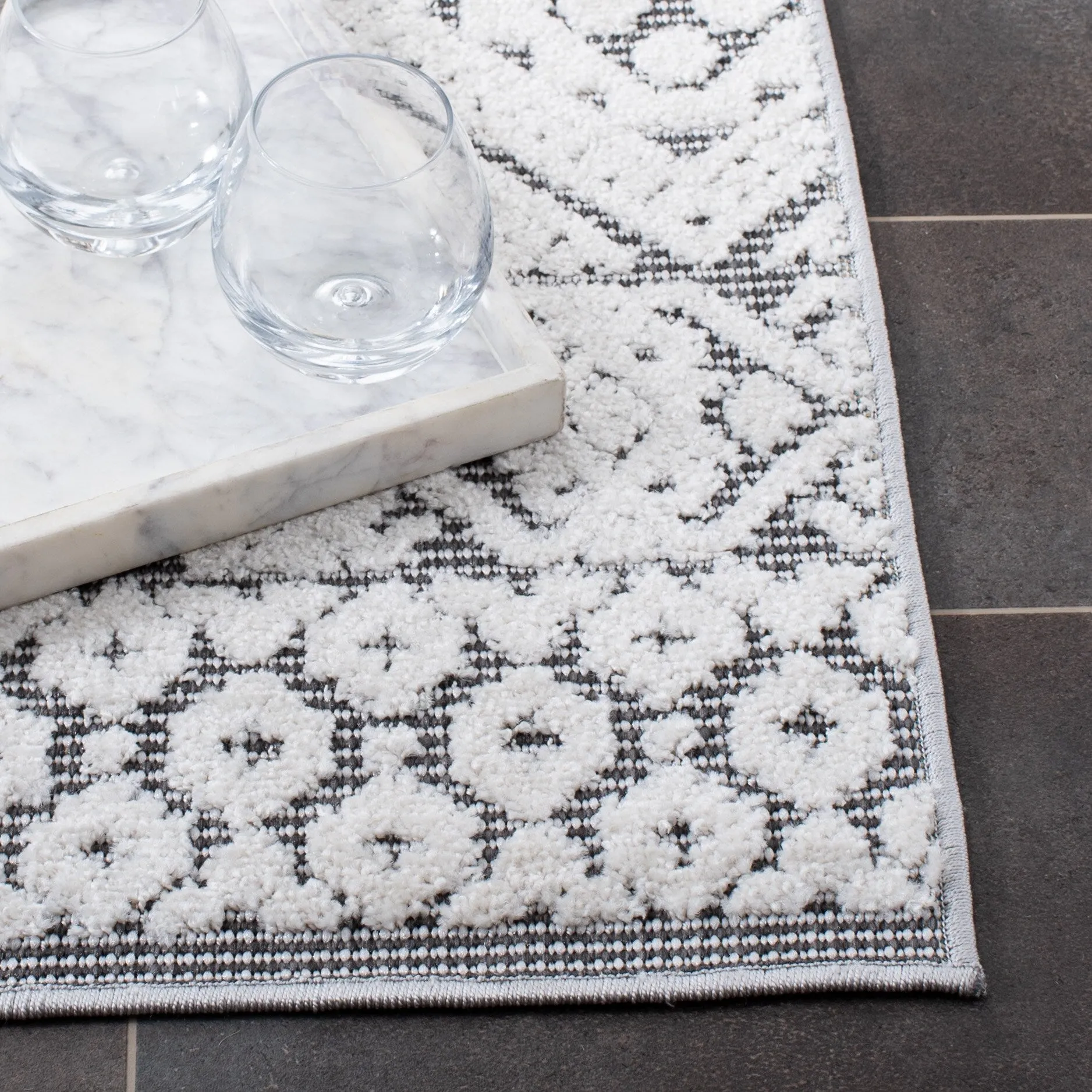 SAFAVIEH Cabana Dudi Indoor/ Outdoor Waterproof Patio Rug