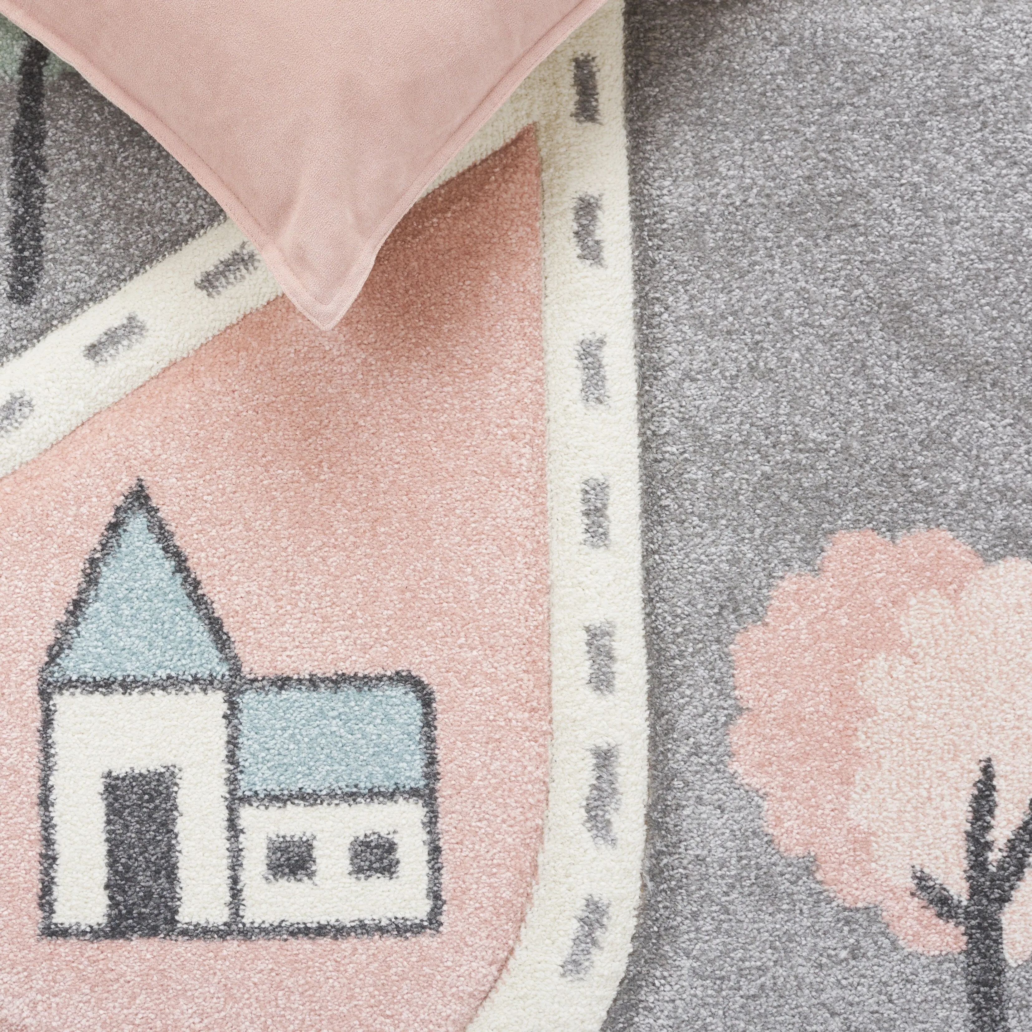 SAFAVIEH Carousel Kids Lumnie Neighborhood Rug