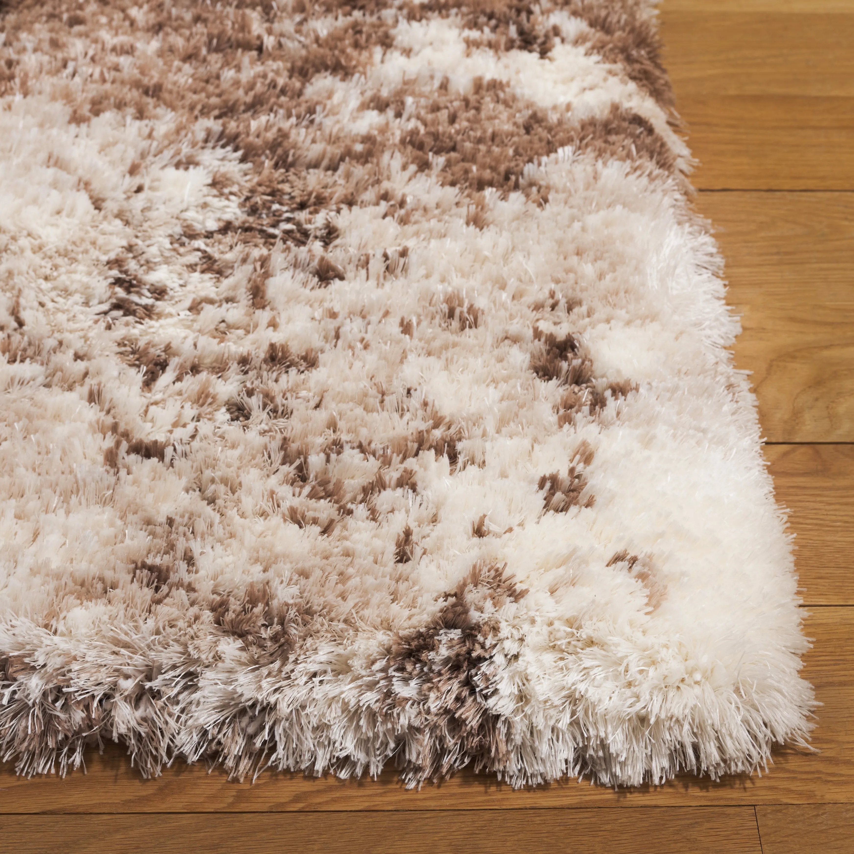 SAFAVIEH Cloud Shag Marcolina Shag Rug