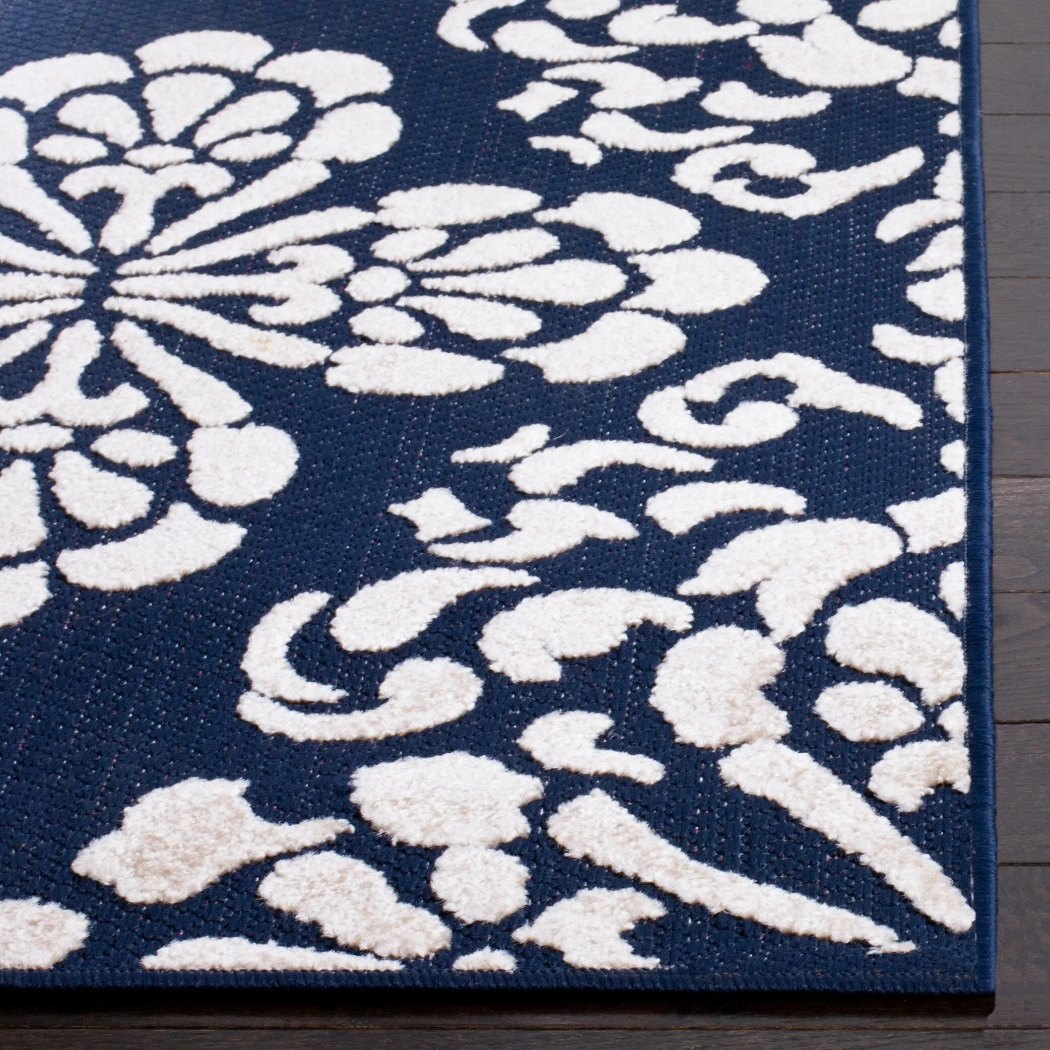 SAFAVIEH Cottage Kazimira Indoor/ Outdoor Patio Backyard Rug