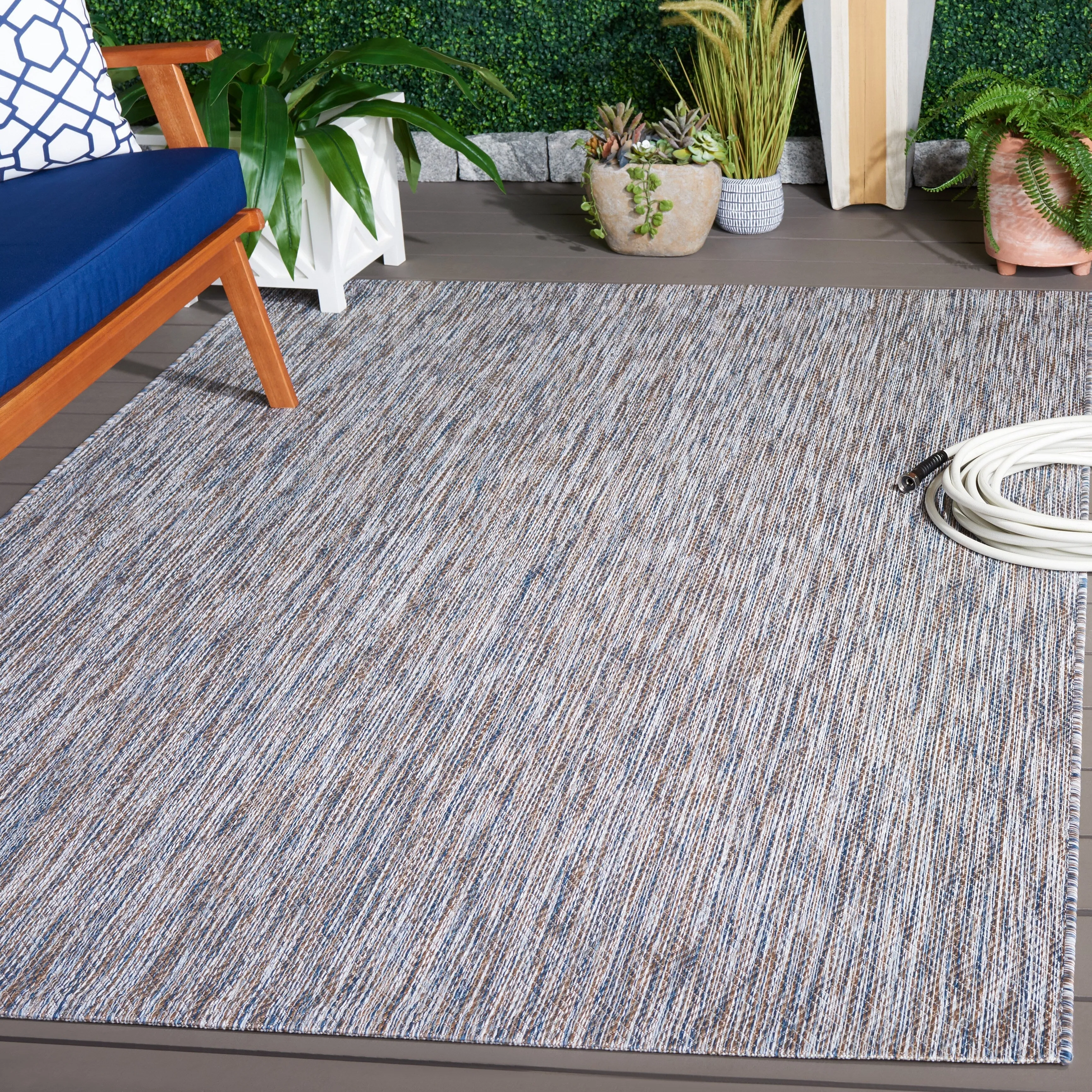 SAFAVIEH Courtyard Lumturie Indoor/Outdoor Waterproof Patio Rug