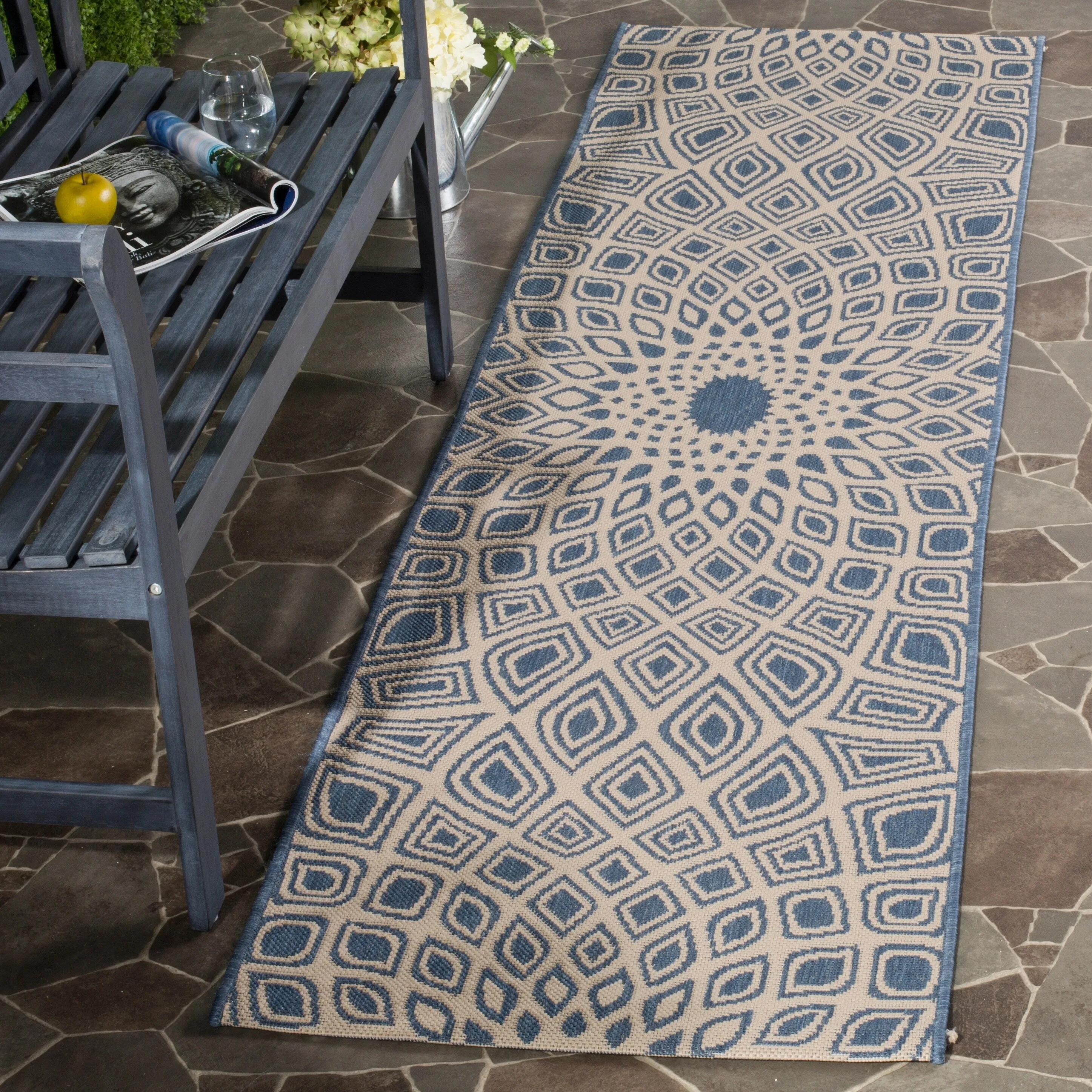 SAFAVIEH Courtyard Misako Indoor/ Outdoor Waterproof Patio Backyard Rug