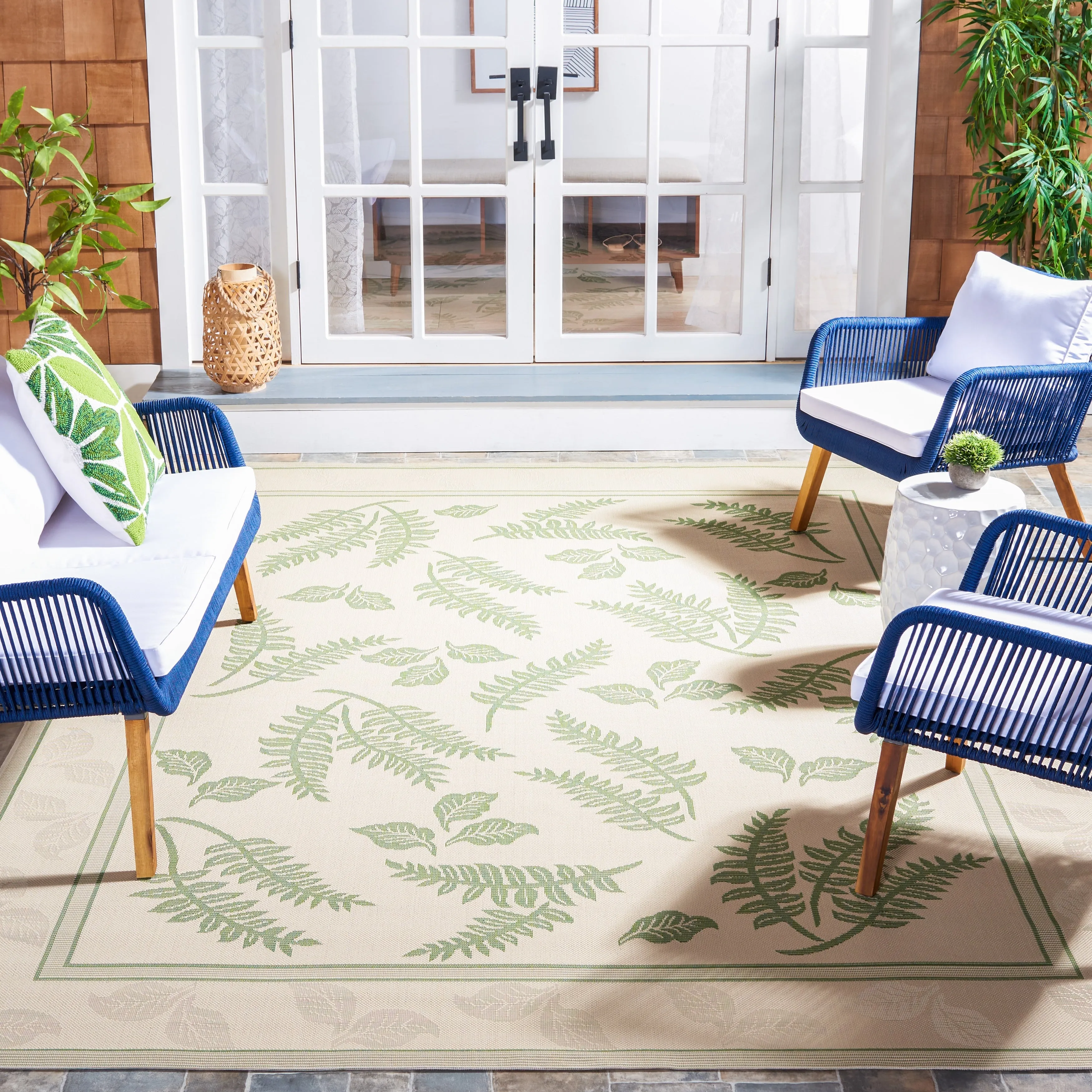 SAFAVIEH Courtyard Rosaria Indoor/ Outdoor Waterproof Patio Backyard Rug