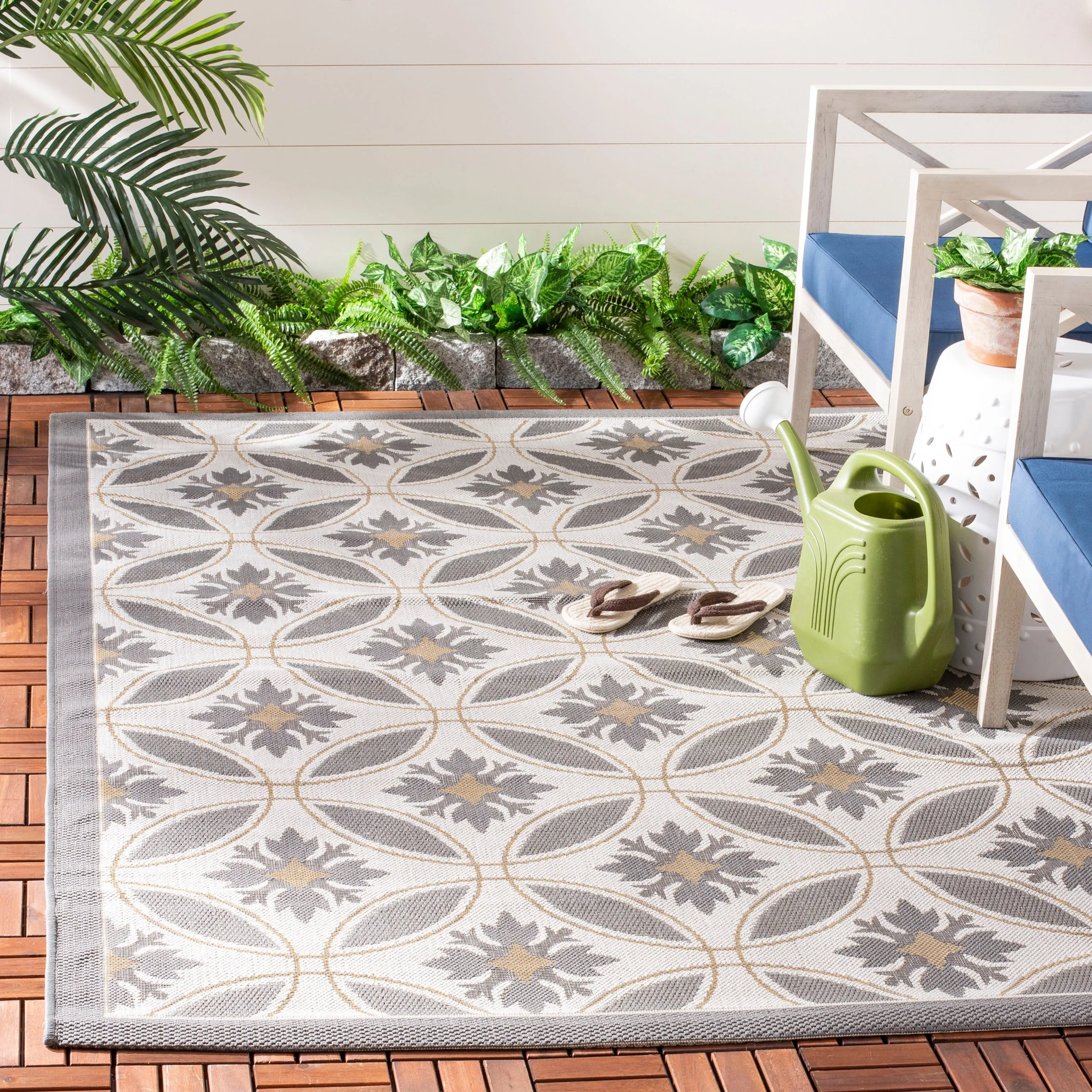 SAFAVIEH Courtyard Shelba Indoor/ Outdoor Waterproof Rug