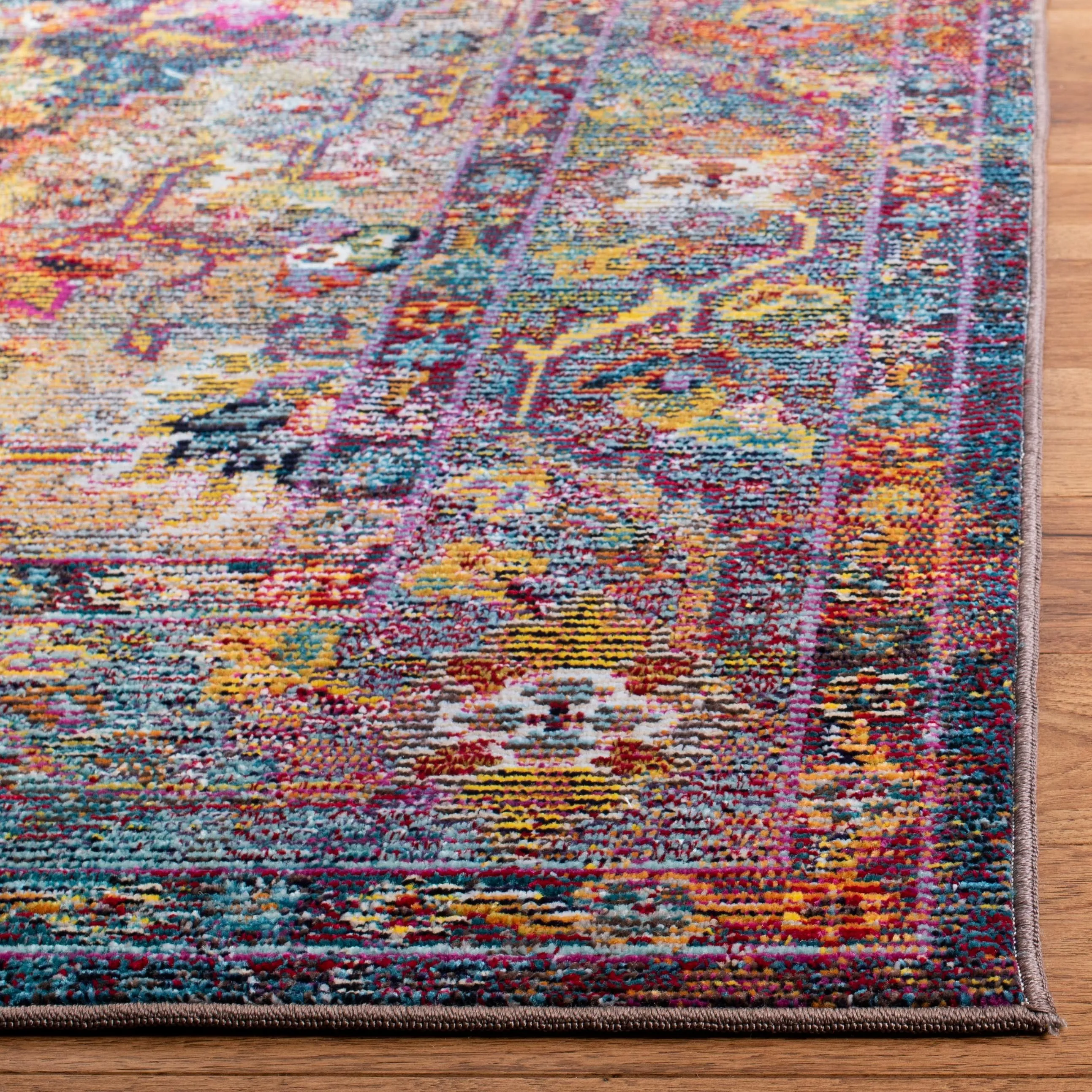 SAFAVIEH Crystal Gerty Vintage Boho Oriental Rug