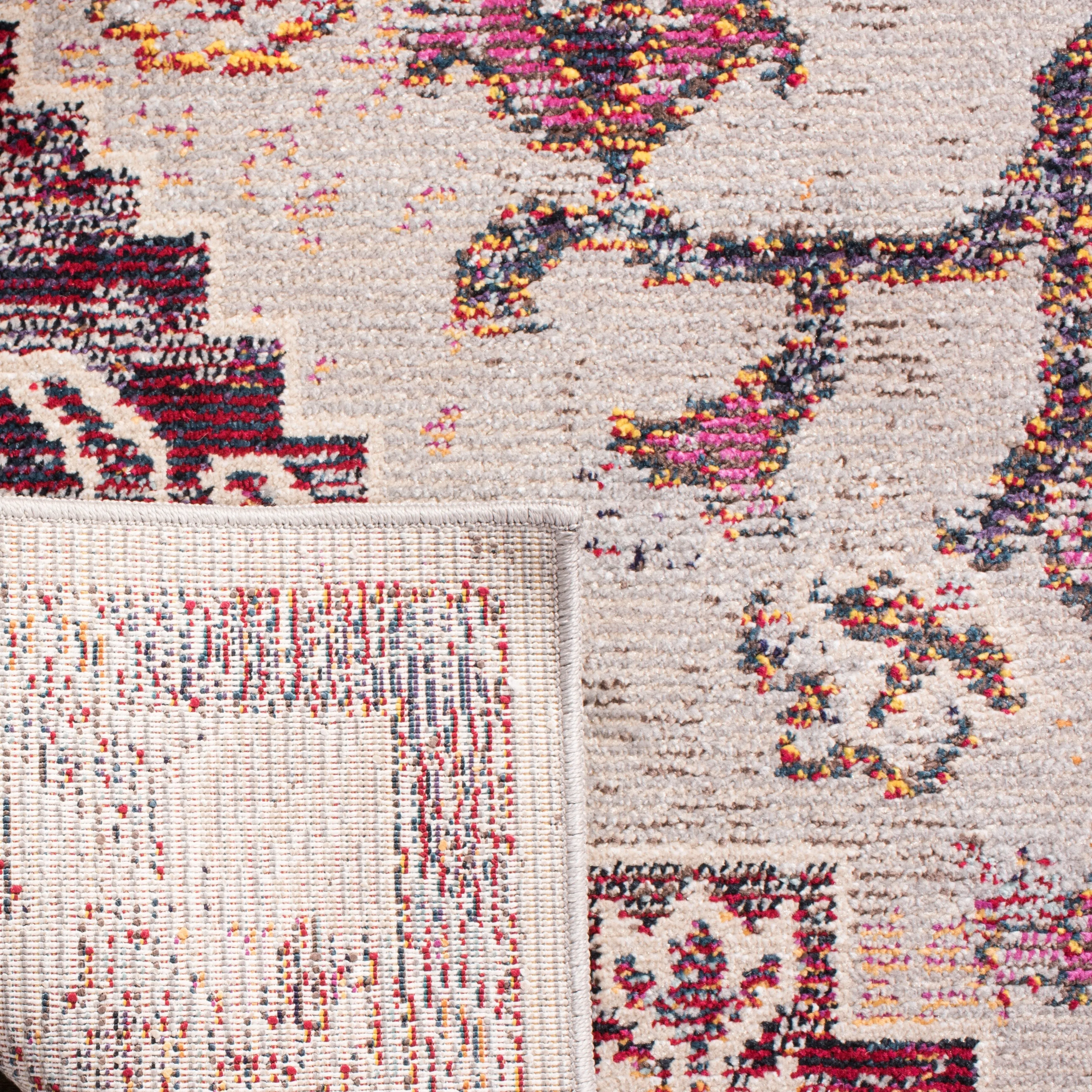 SAFAVIEH. Crystal Naimat Vintage Boho Medallion Rug