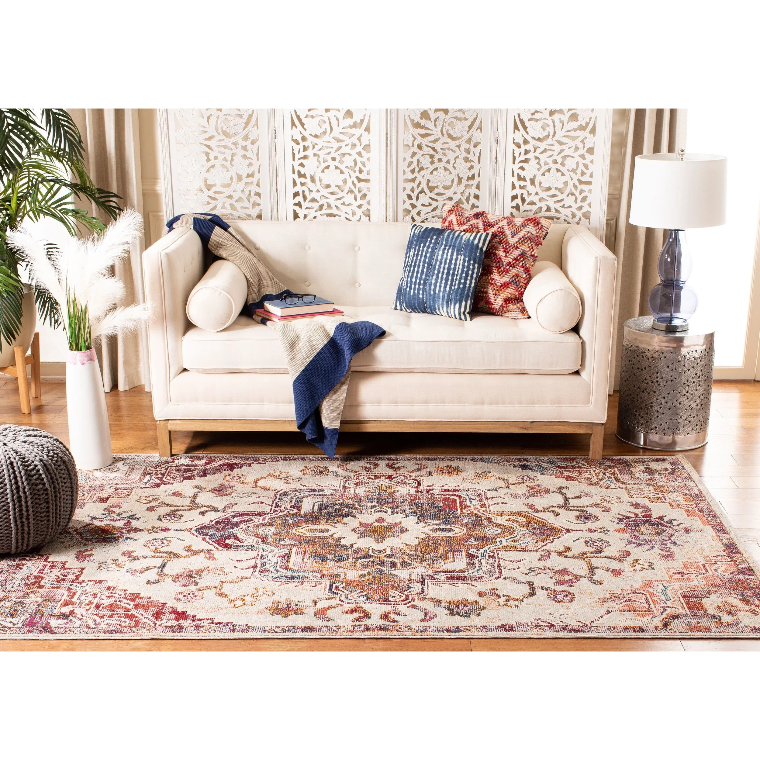 SAFAVIEH. Crystal Naimat Vintage Boho Medallion Rug