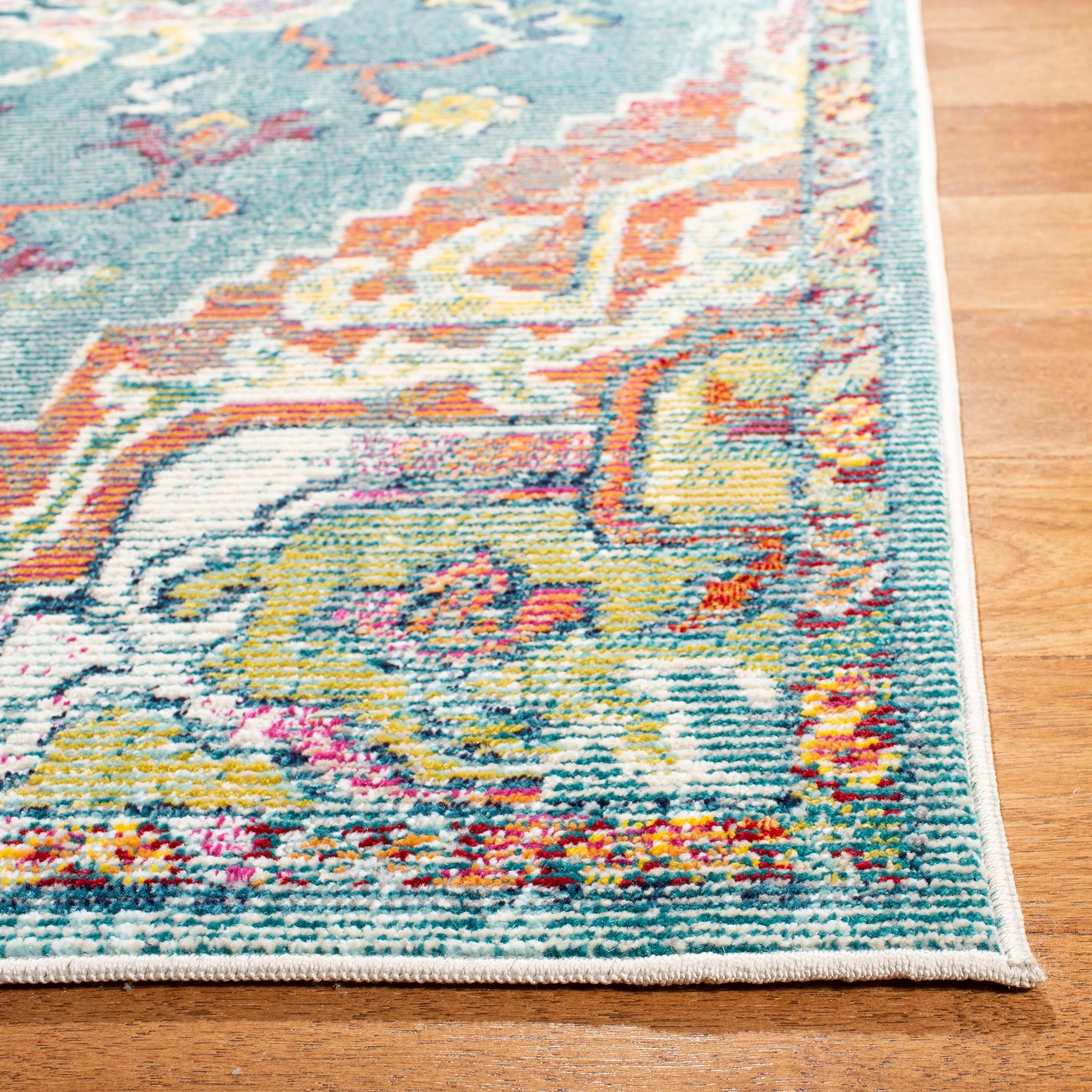 SAFAVIEH. Crystal Naimat Vintage Boho Medallion Rug