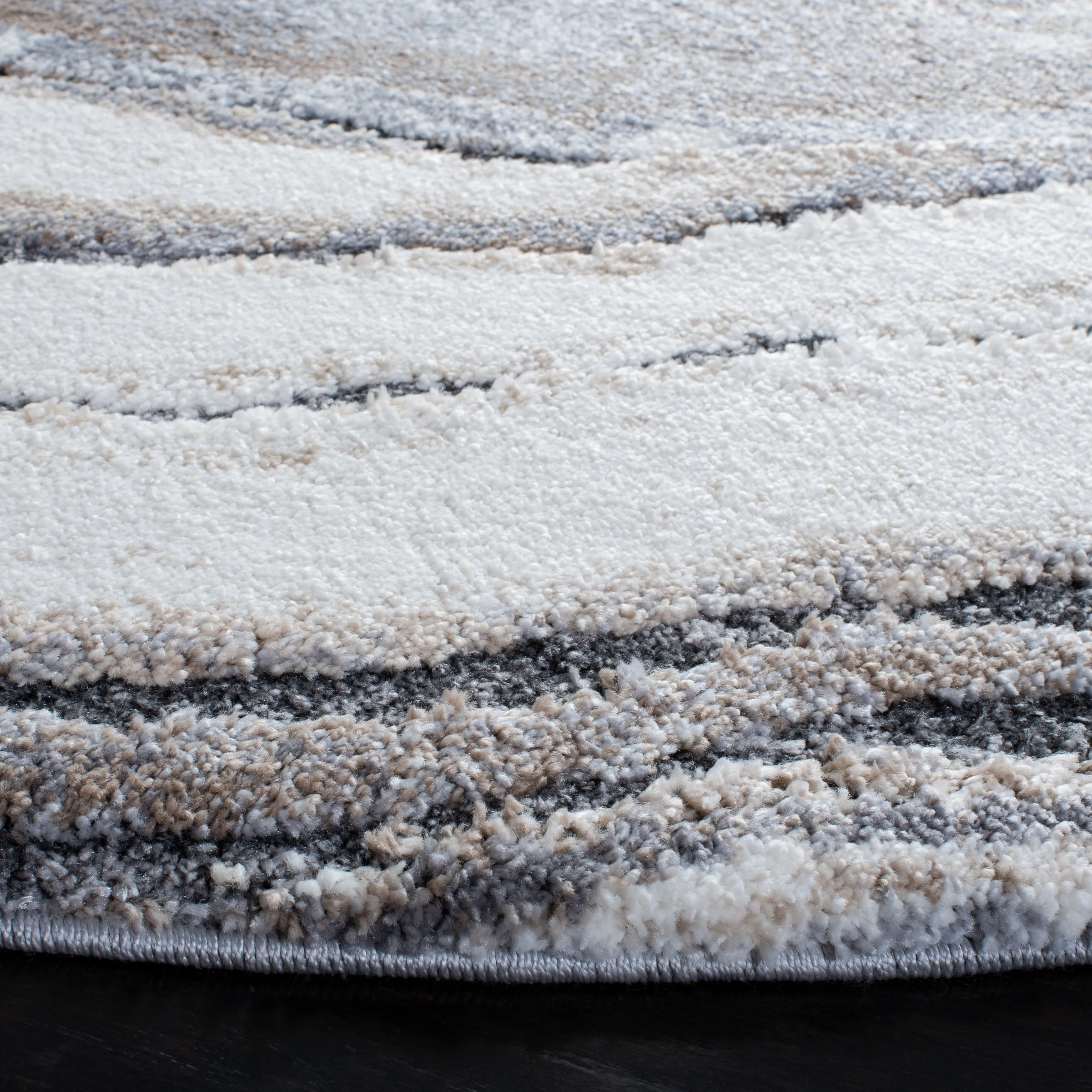 SAFAVIEH Cyrus Shag Margrit Abstract 1-inch Thick Rug