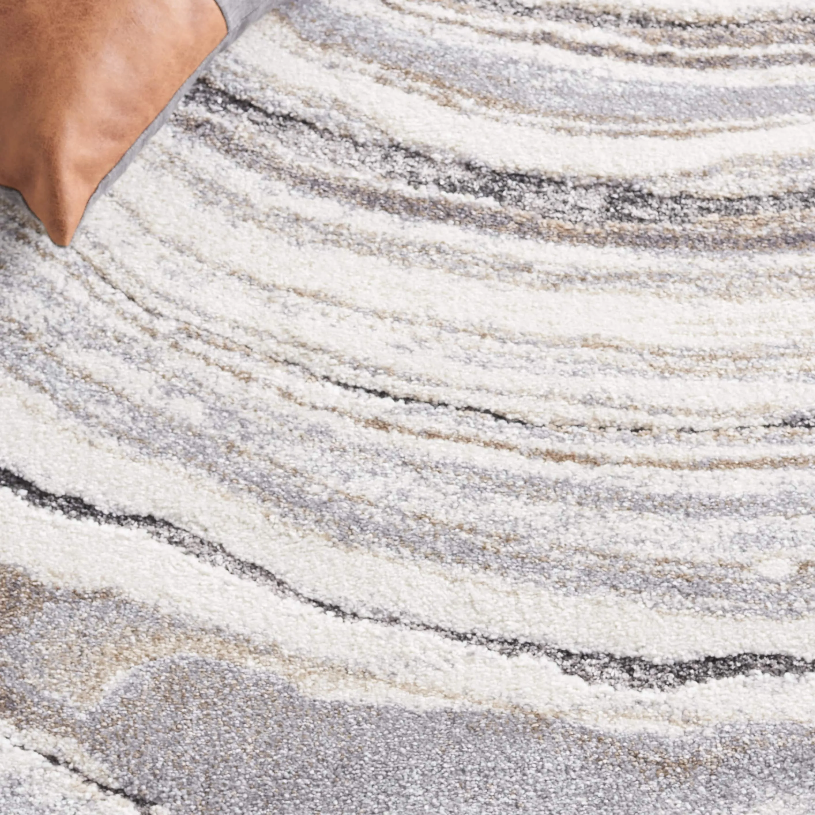 SAFAVIEH Cyrus Shag Margrit Abstract 1-inch Thick Rug