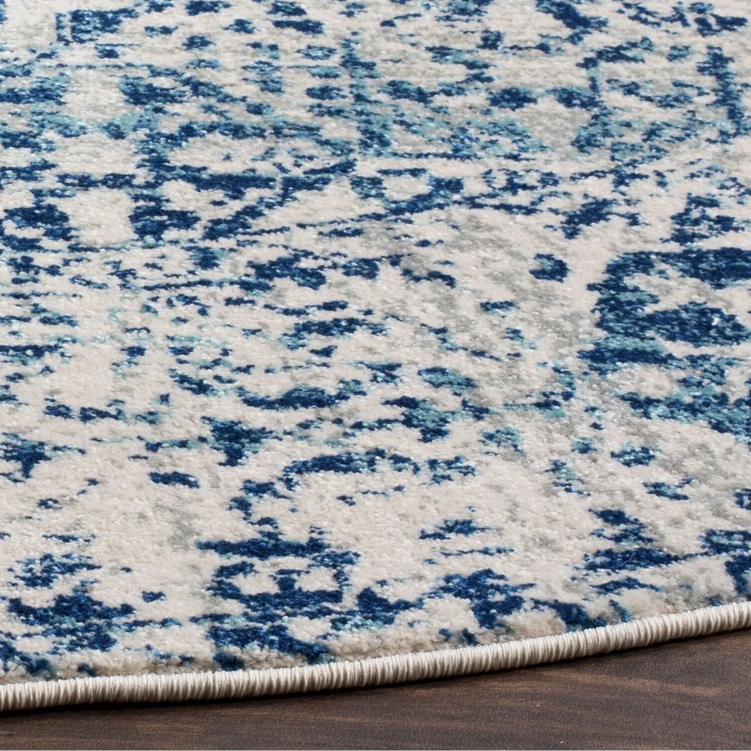 SAFAVIEH Evoke Gioia Vintage Boho Medallion Distressed Rug
