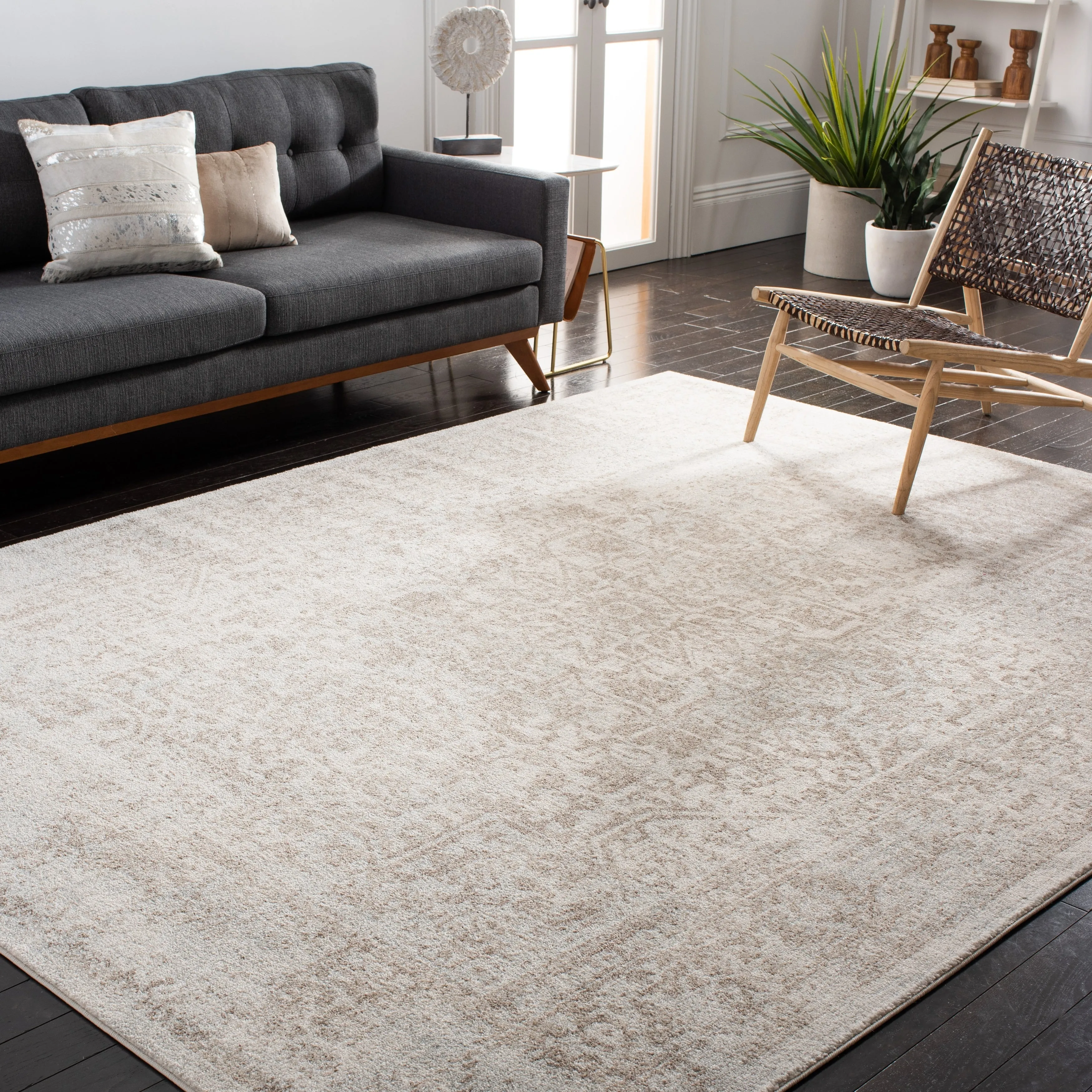 SAFAVIEH Evoke Pety Vintage Distressed Rug