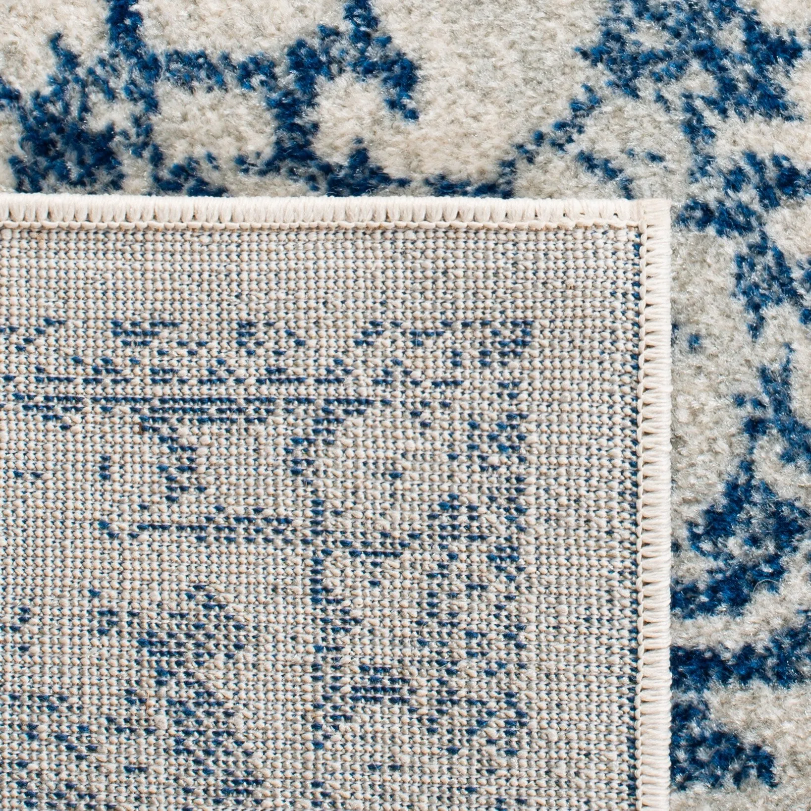 SAFAVIEH Evoke Pety Vintage Distressed Rug
