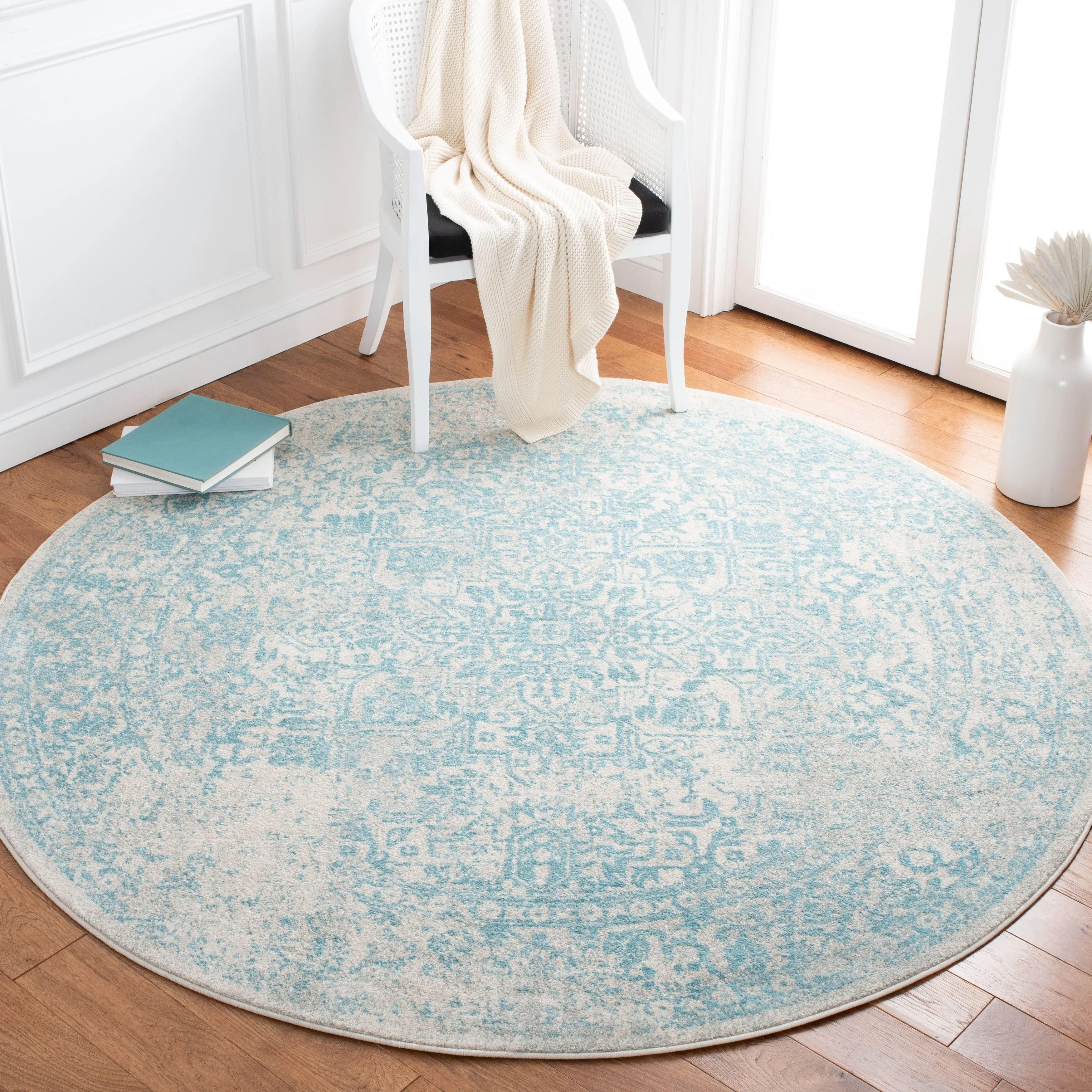 SAFAVIEH Evoke Pety Vintage Distressed Rug