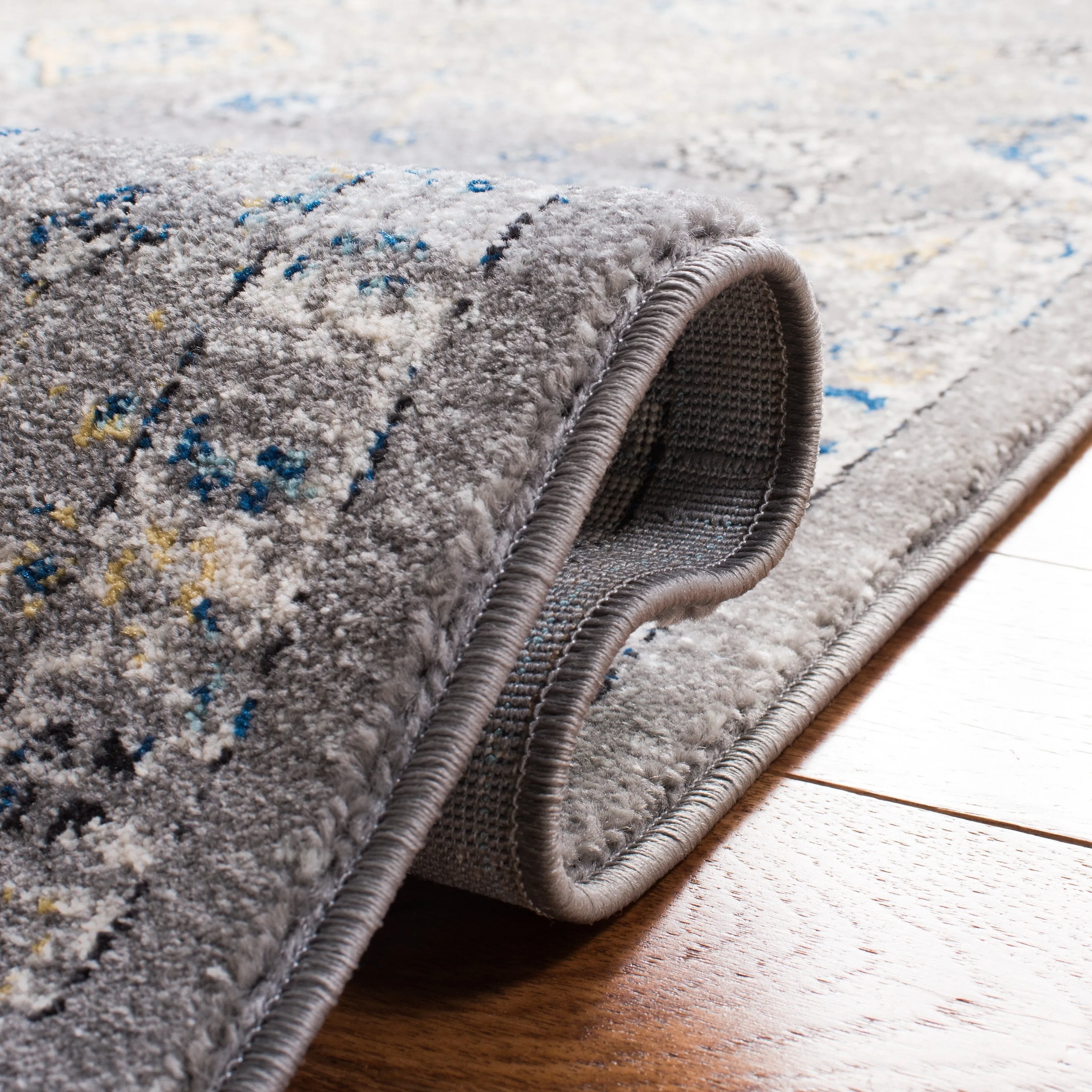 SAFAVIEH Evoke Tila Vintage Boho Shabby Chic Rug