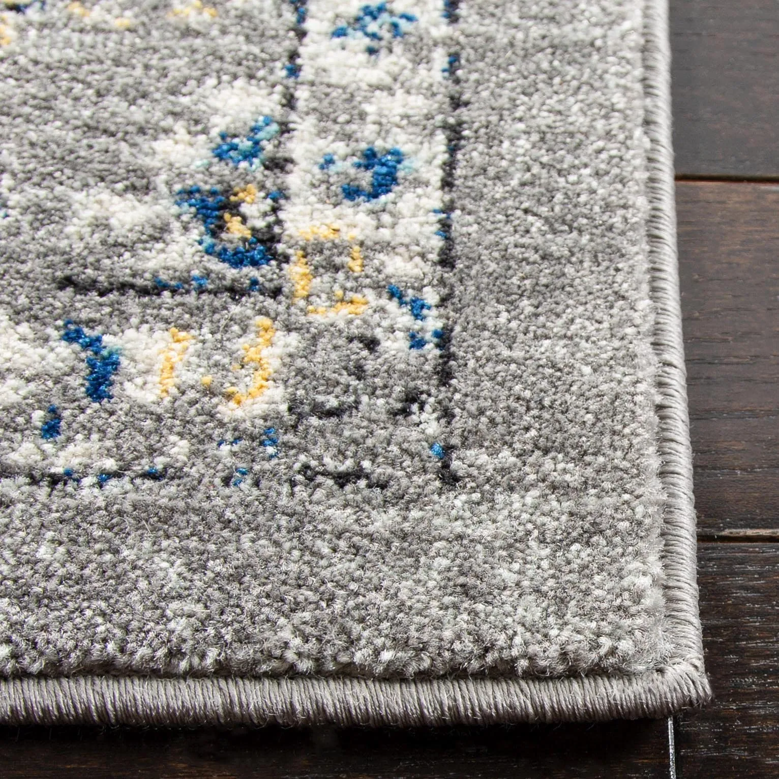SAFAVIEH Evoke Tila Vintage Boho Shabby Chic Rug