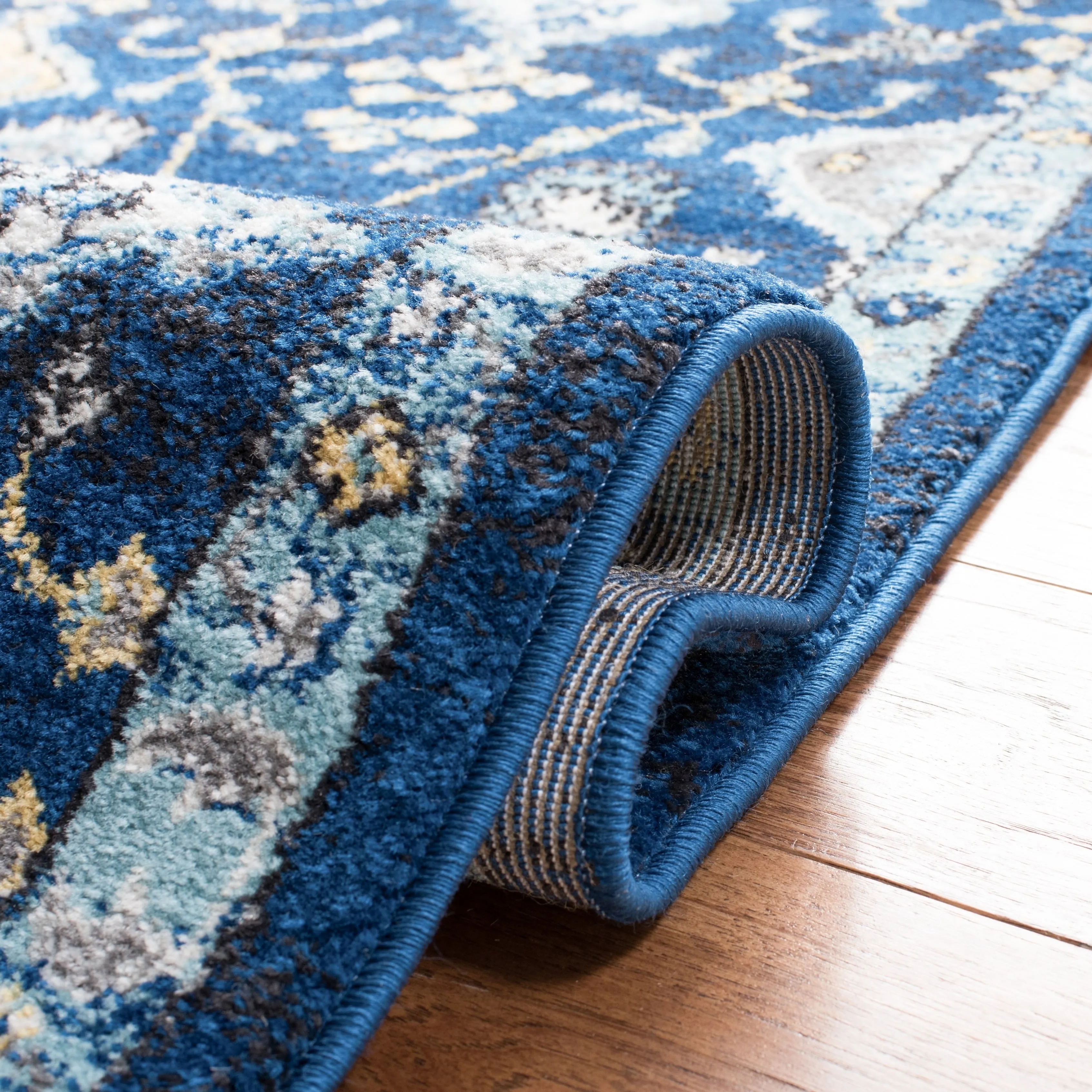SAFAVIEH Evoke Tila Vintage Boho Shabby Chic Rug