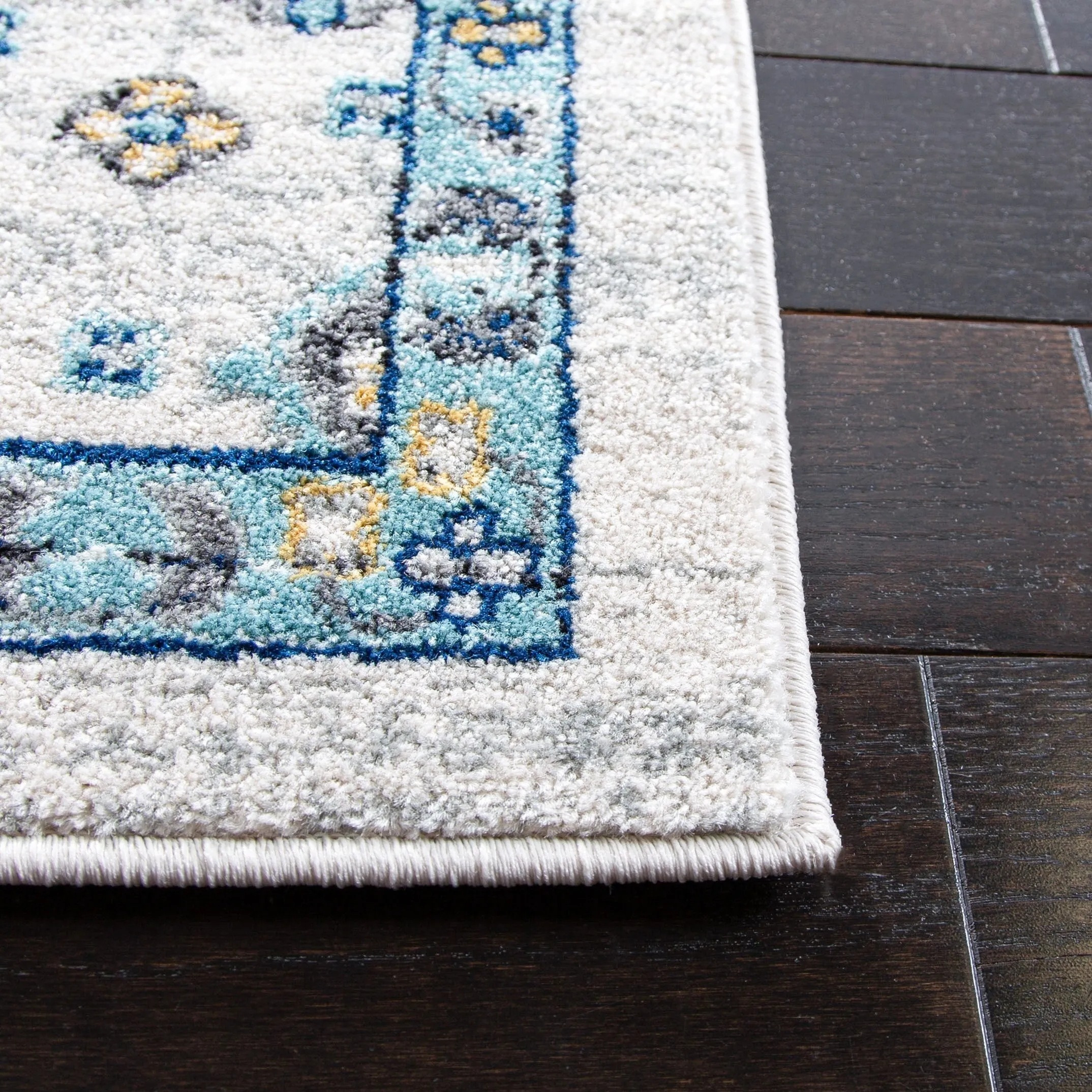SAFAVIEH Evoke Tila Vintage Boho Shabby Chic Rug