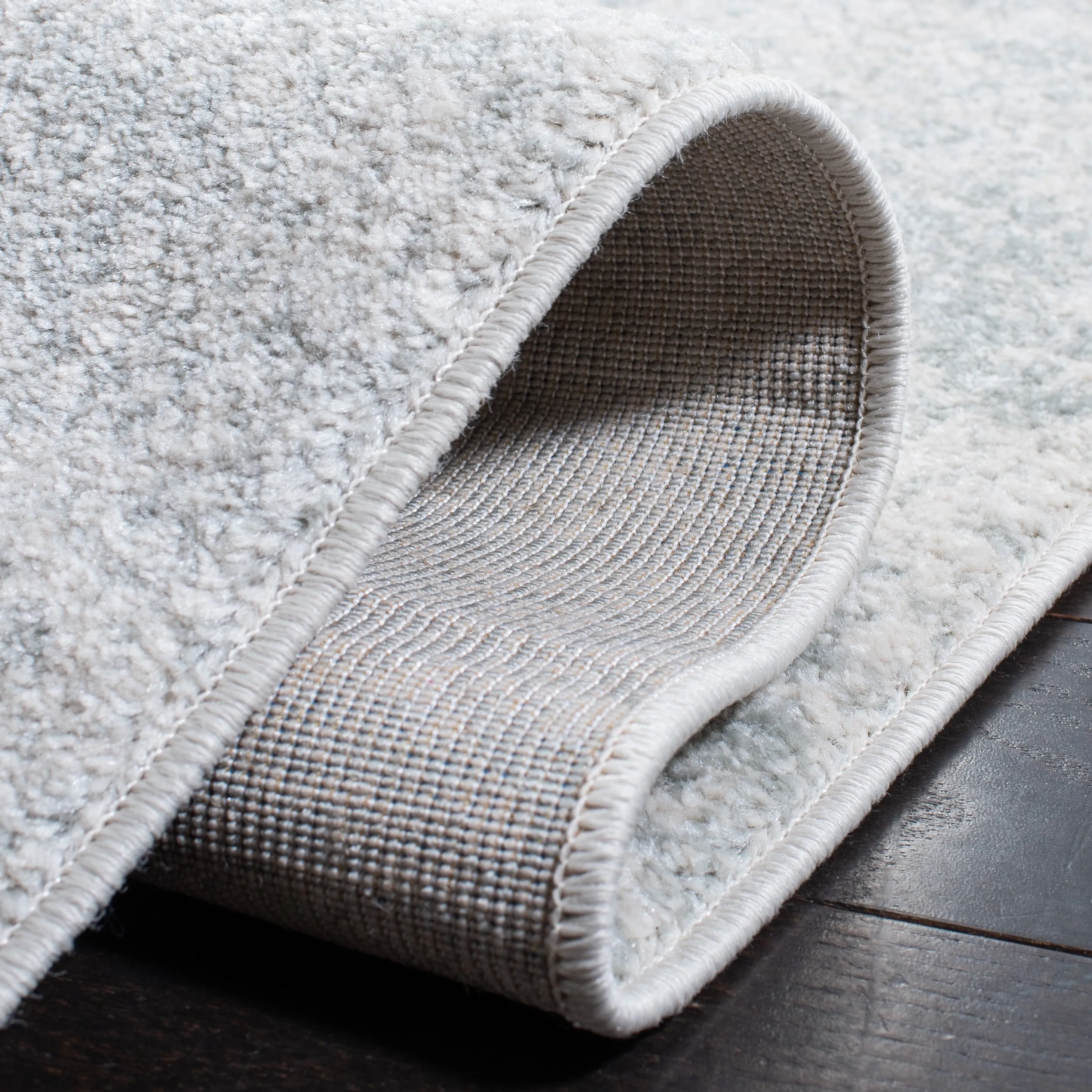 SAFAVIEH. Evoke Yukako Modern Abstract Distressed Rug