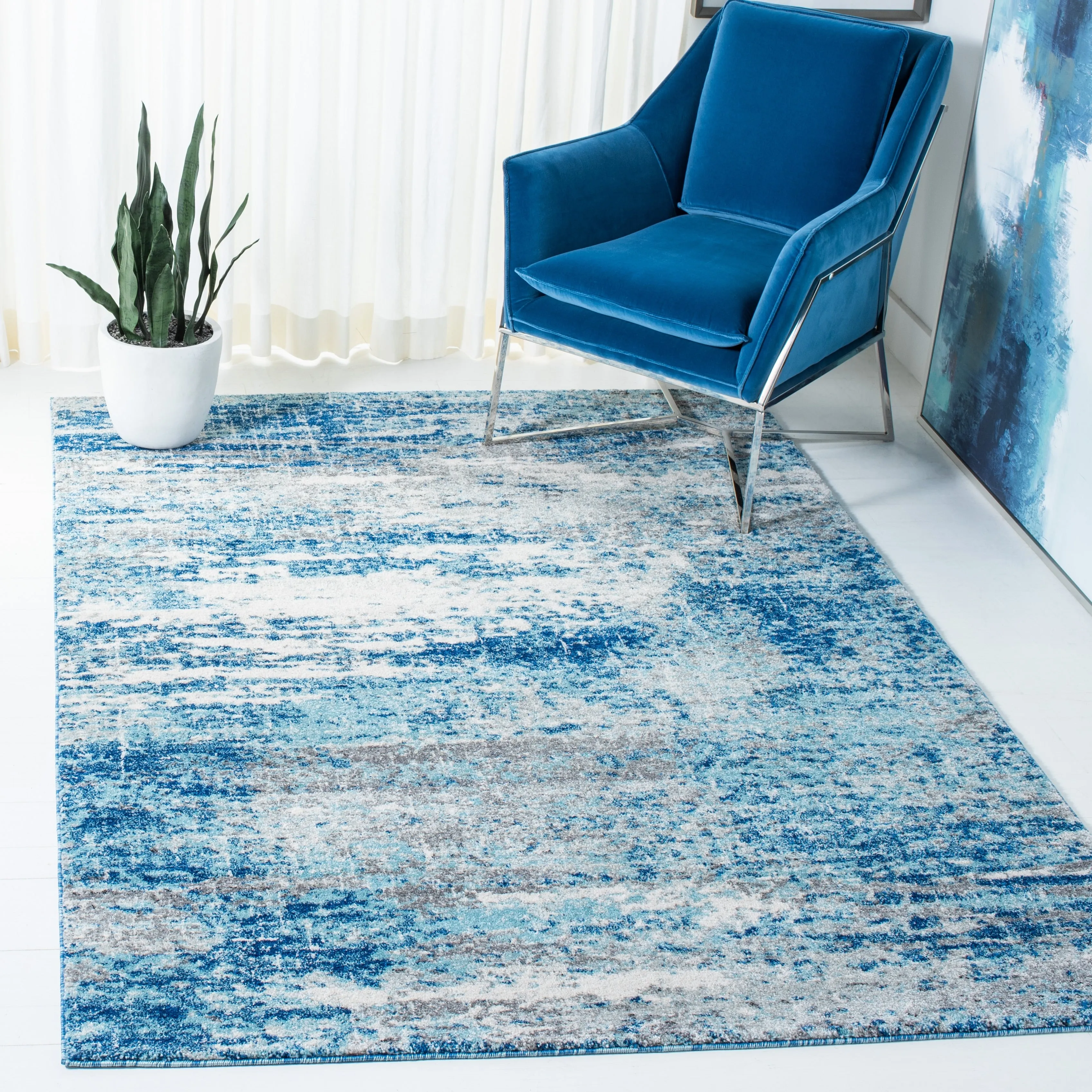 SAFAVIEH. Evoke Yukako Modern Abstract Distressed Rug