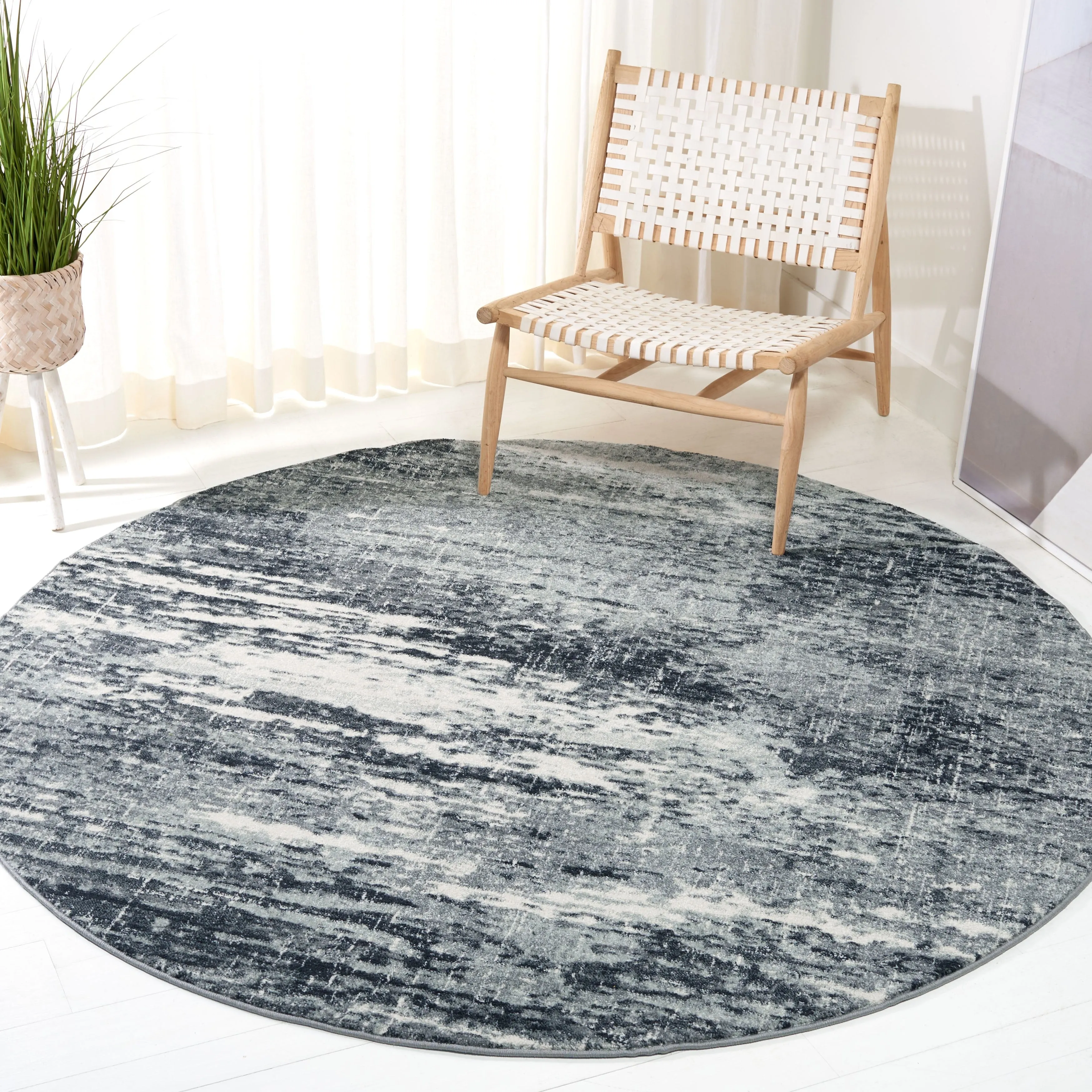 SAFAVIEH. Evoke Yukako Modern Abstract Distressed Rug