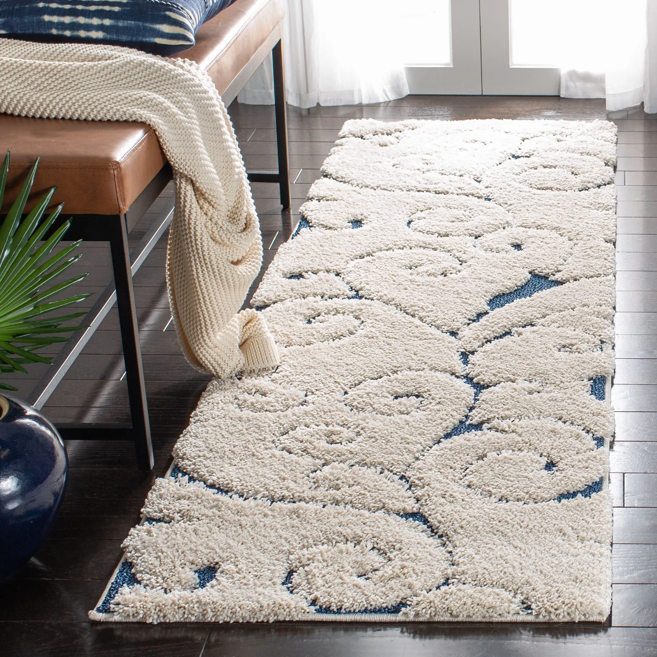 SAFAVIEH Florida Ryung Shag Scroll 1.2-inch Thick Textured Rug