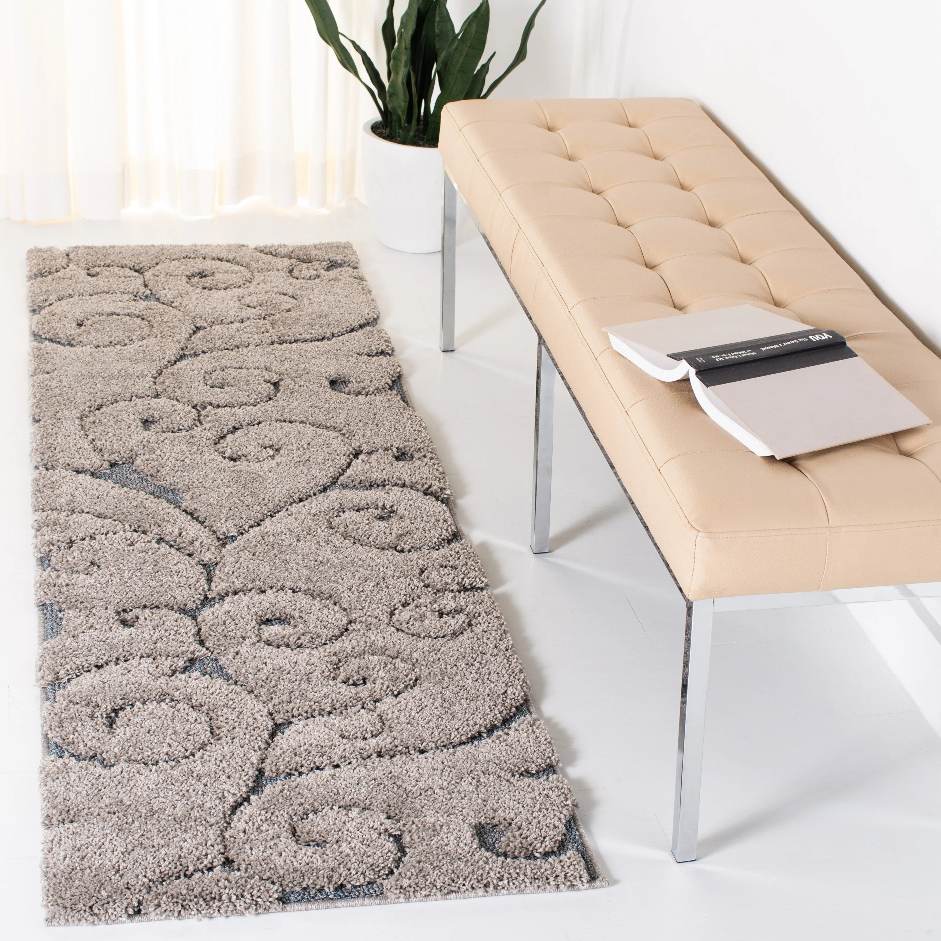 SAFAVIEH Florida Ryung Shag Scroll 1.2-inch Thick Textured Rug