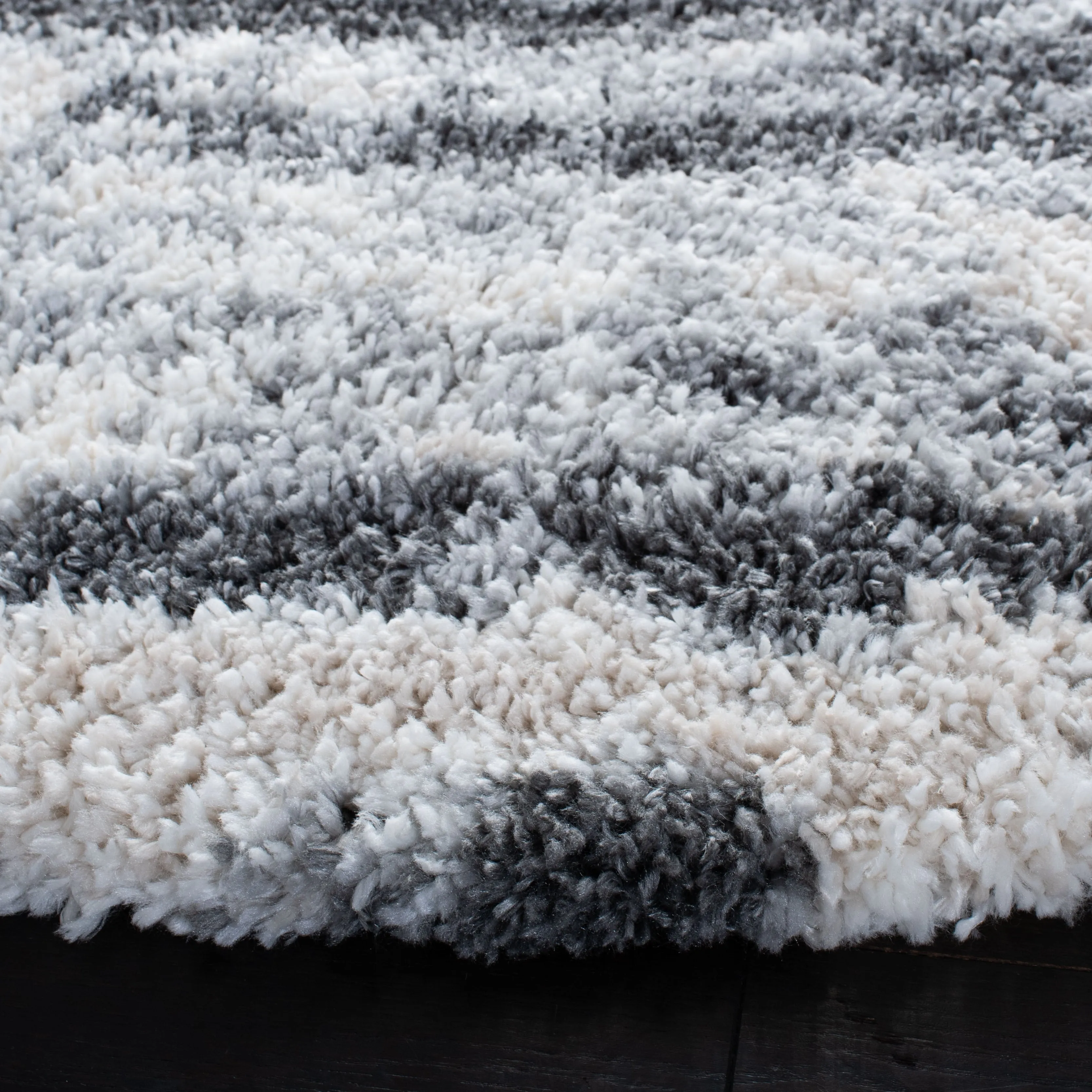 SAFAVIEH Fontana Shag Angeliene Modern Abstract 2-inch Thick Rug