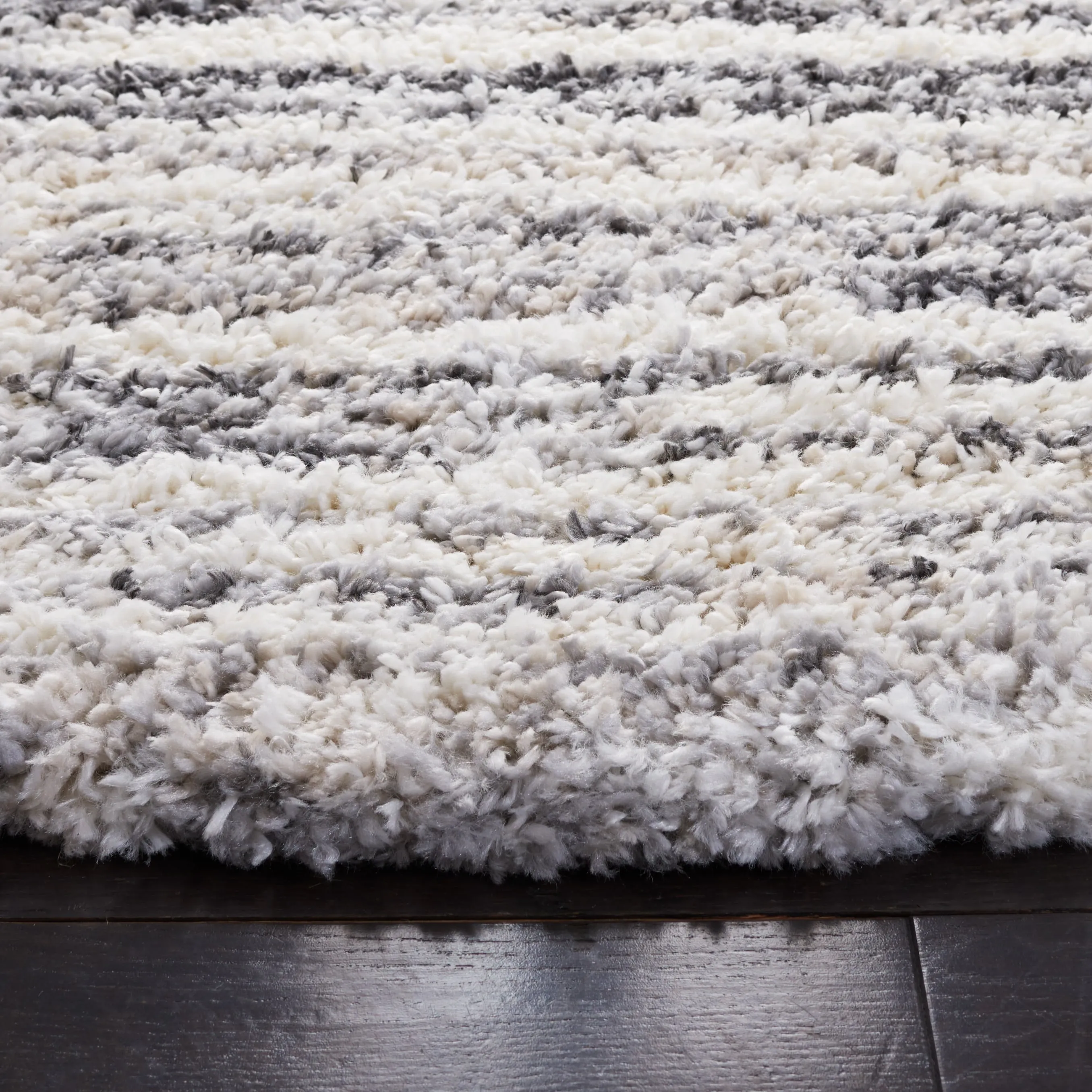 SAFAVIEH Fontana Shag Fatema Modern Abstract 2-inch Thick Rug
