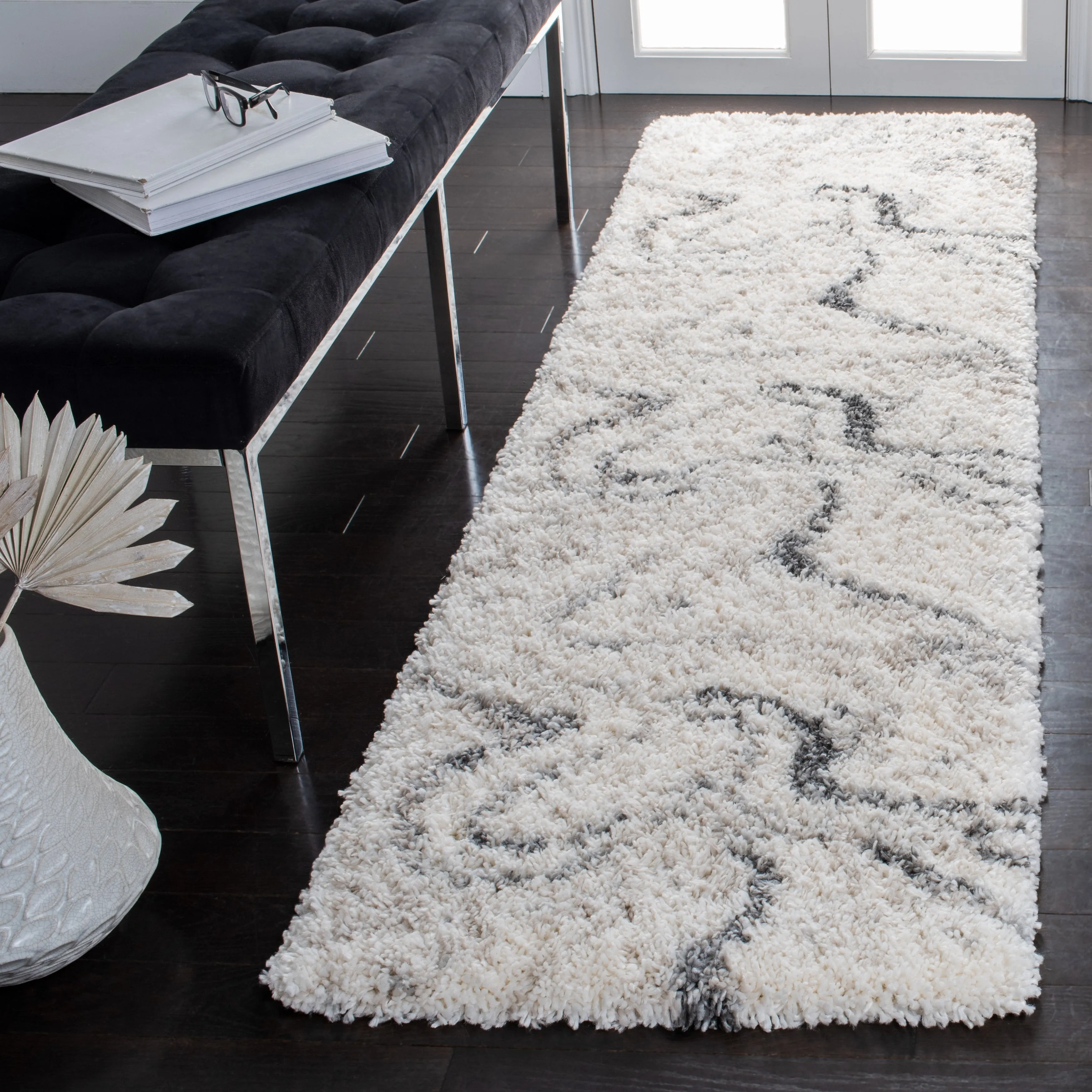 SAFAVIEH. Fontana Shag Zviya Modern Abstract 2-inch Thick Rug