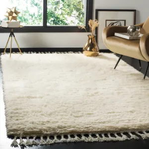 SAFAVIEH Hand-knotted Casablanca Shag Seva Tribal Wool Rug