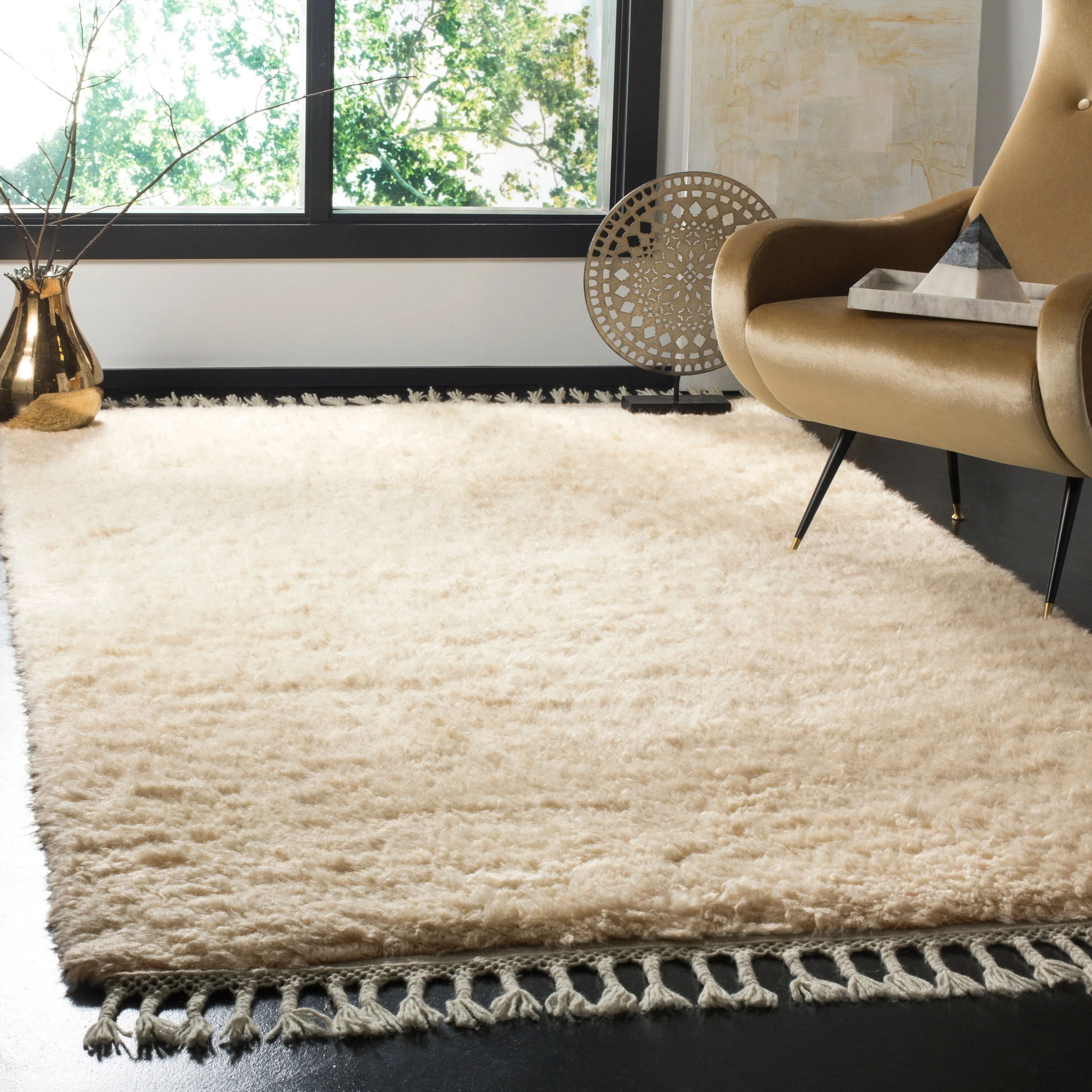SAFAVIEH Hand-knotted Casablanca Shag Seva Tribal Wool Rug