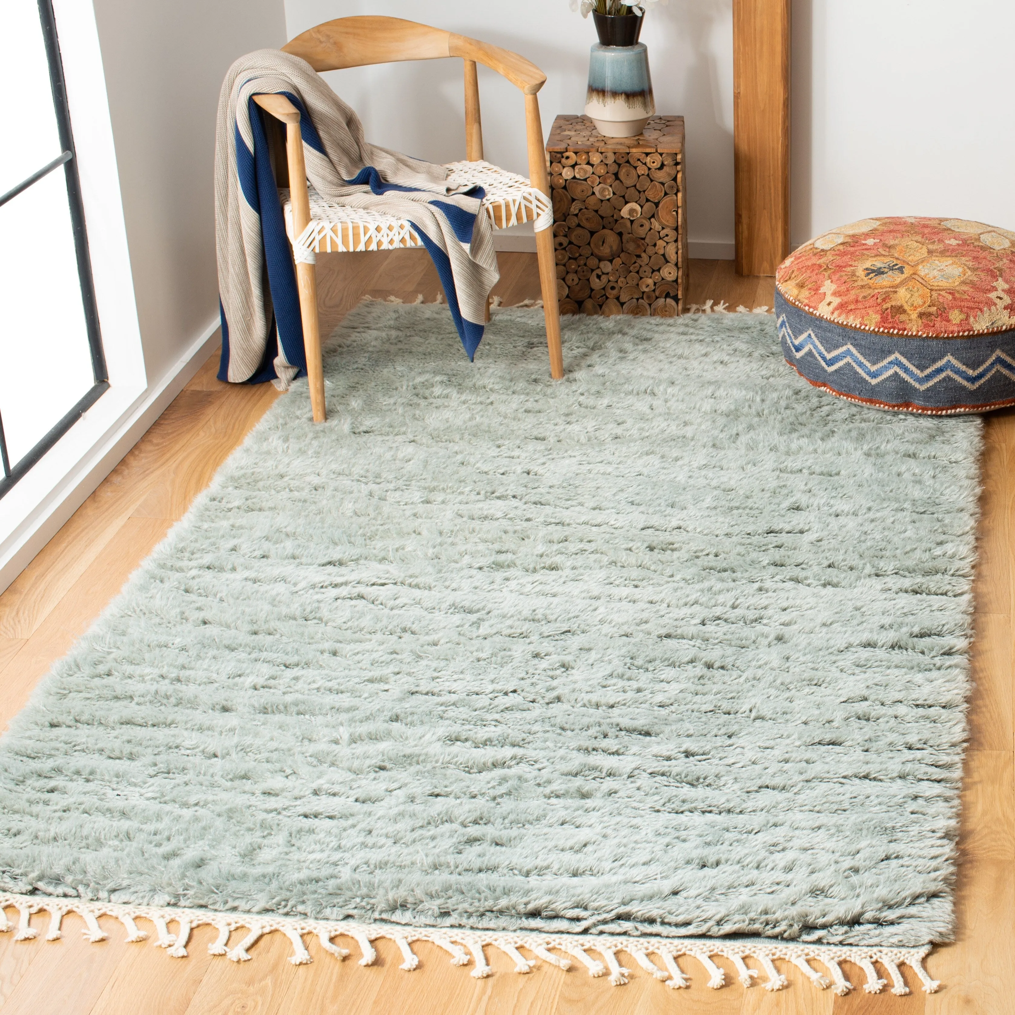SAFAVIEH Hand-knotted Casablanca Shag Seva Tribal Wool Rug