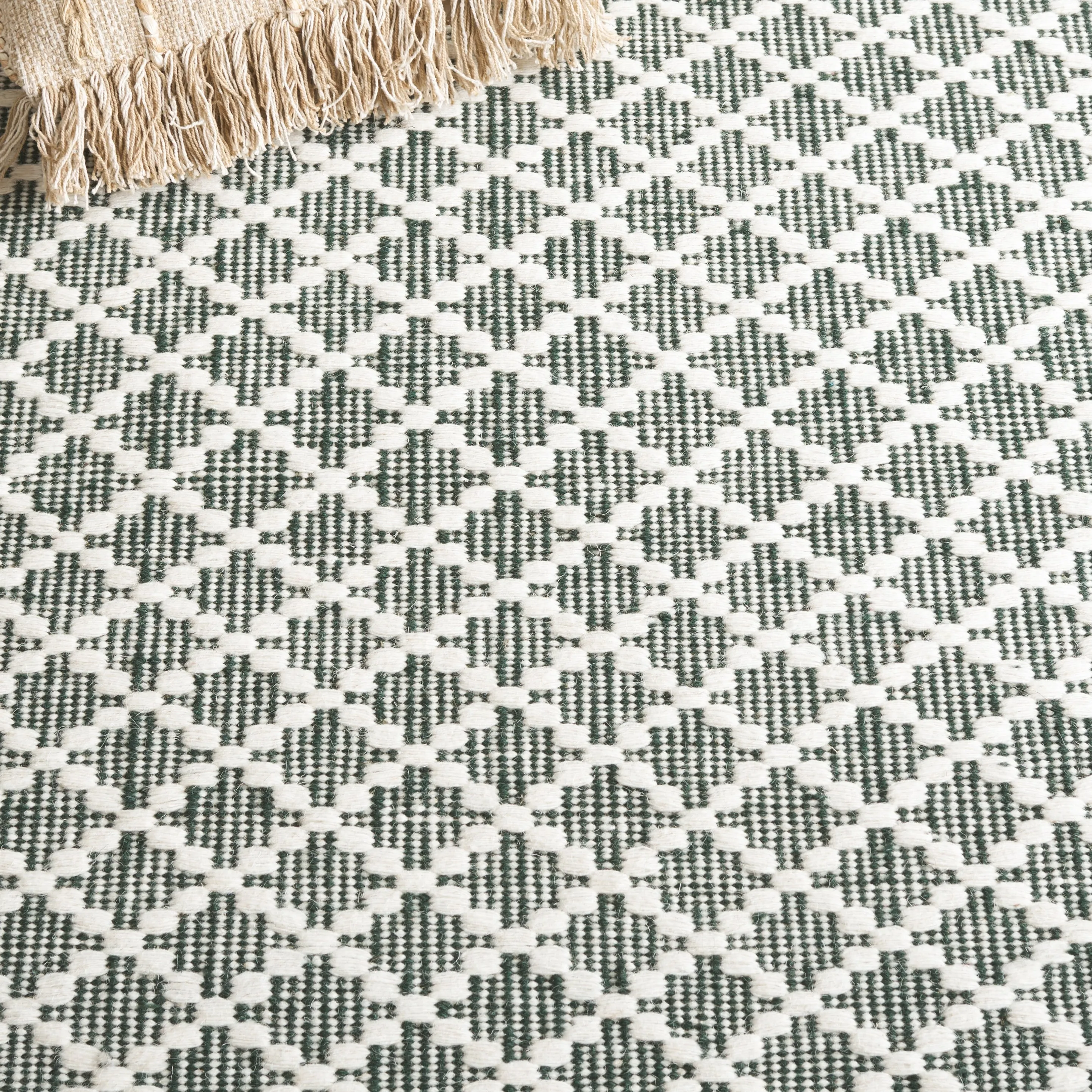 SAFAVIEH Hand-Woven Vermont Dedra Transitional Wool Rug