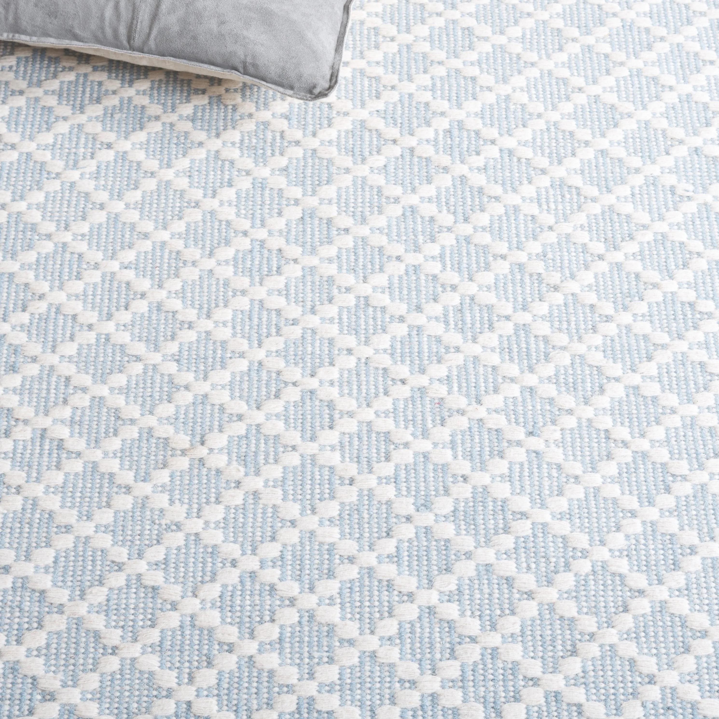 SAFAVIEH Hand-Woven Vermont Dedra Transitional Wool Rug