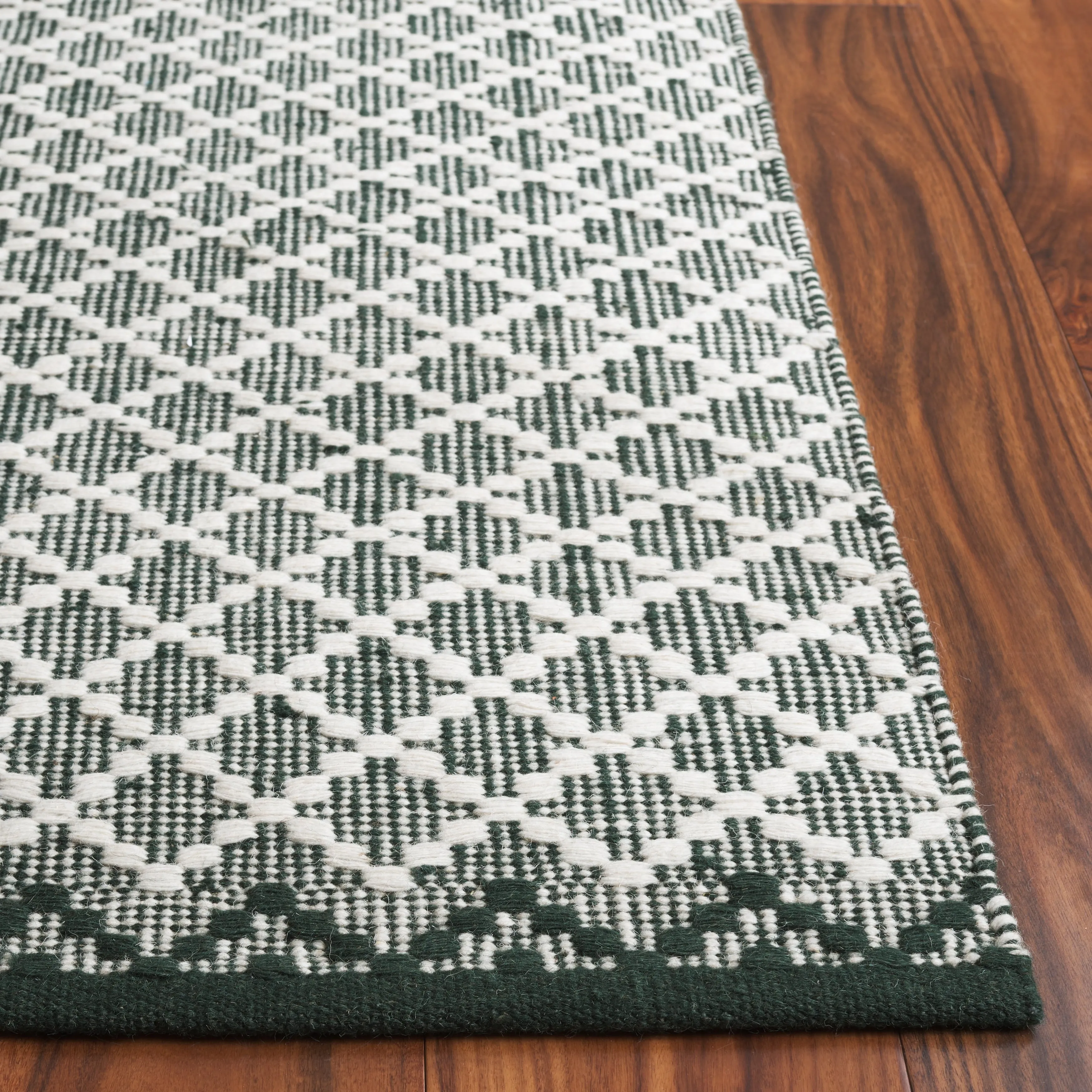 SAFAVIEH Hand-Woven Vermont Dedra Transitional Wool Rug
