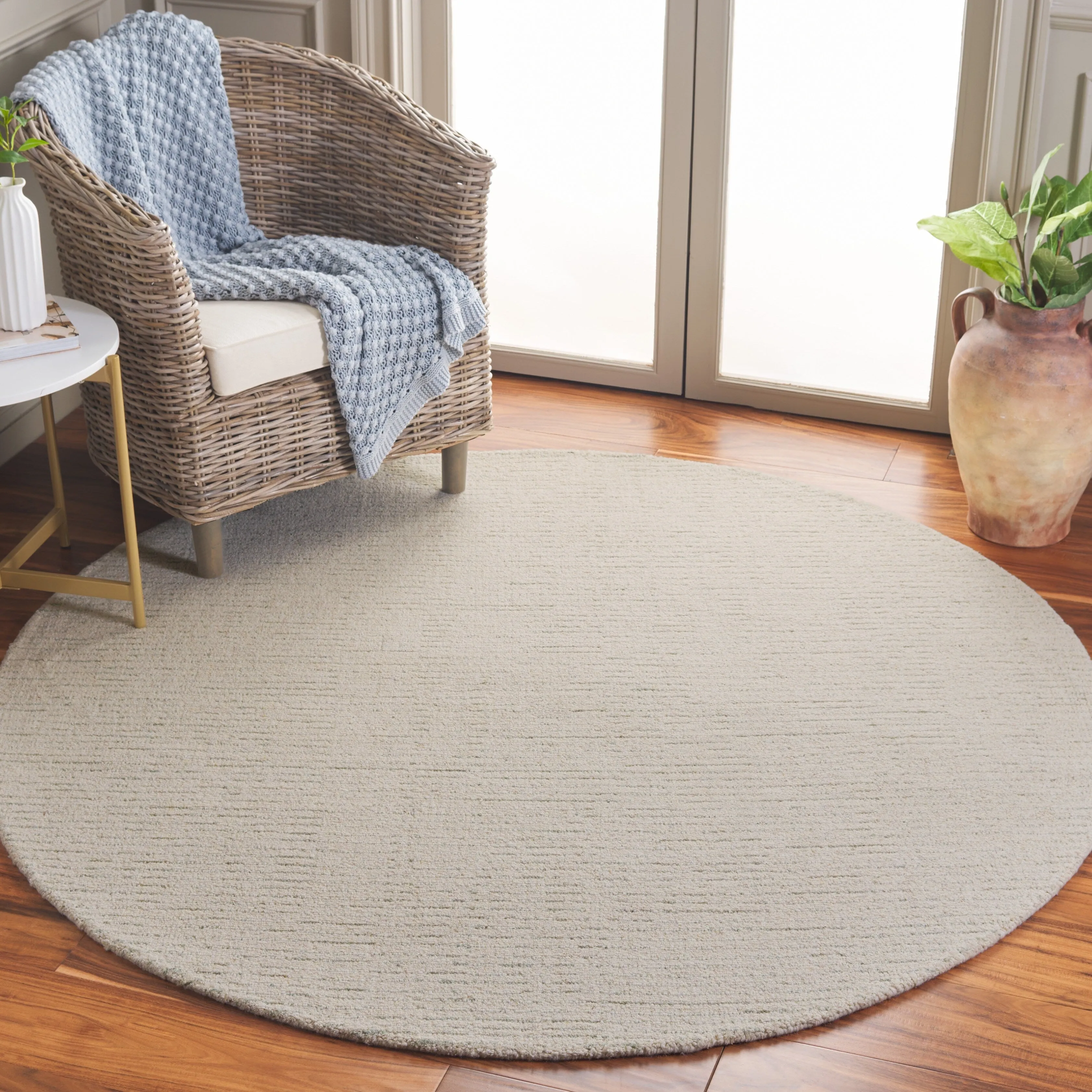 SAFAVIEH Handmade Abstract Asja Modern Wool Rug