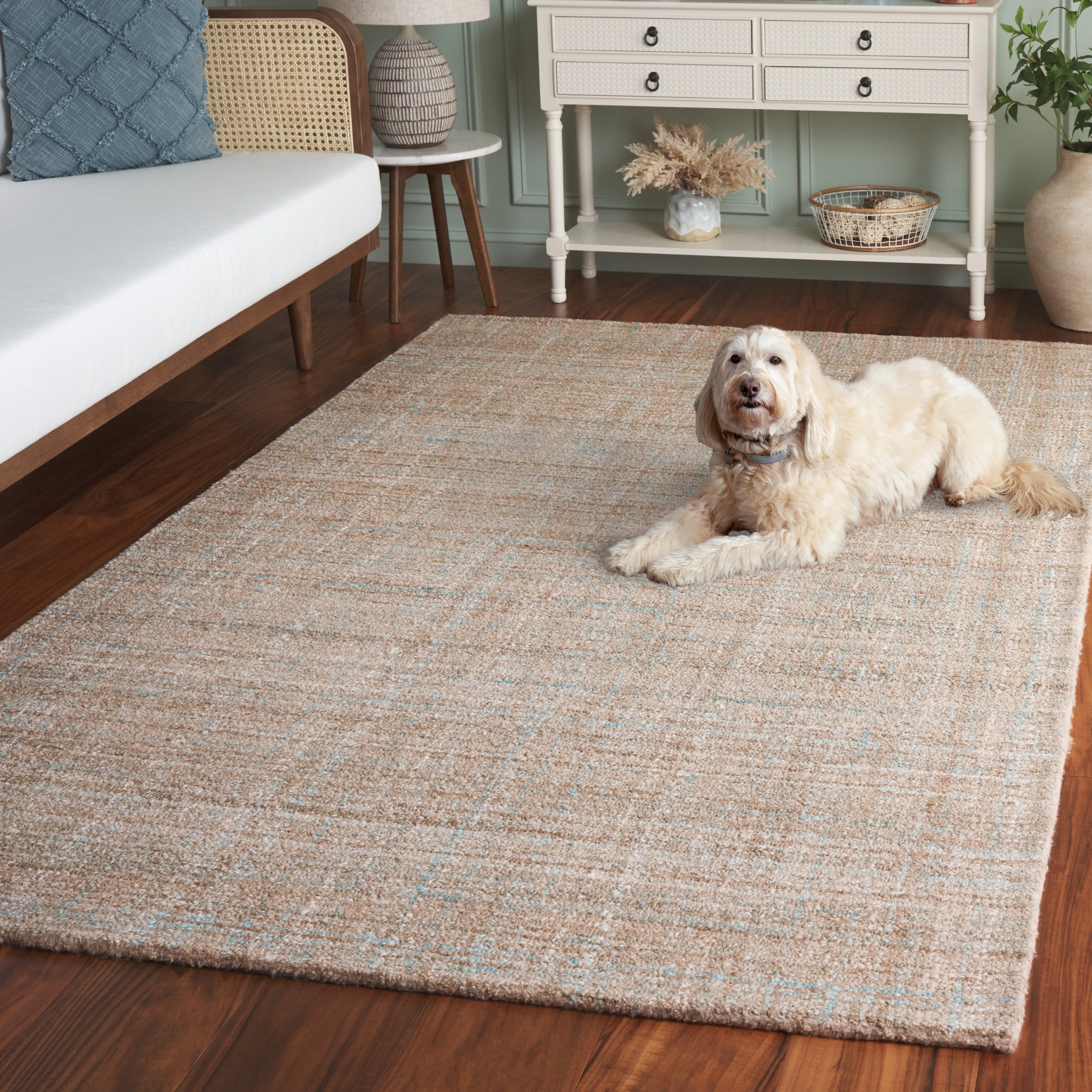 SAFAVIEH Handmade Abstract Cliff Rug