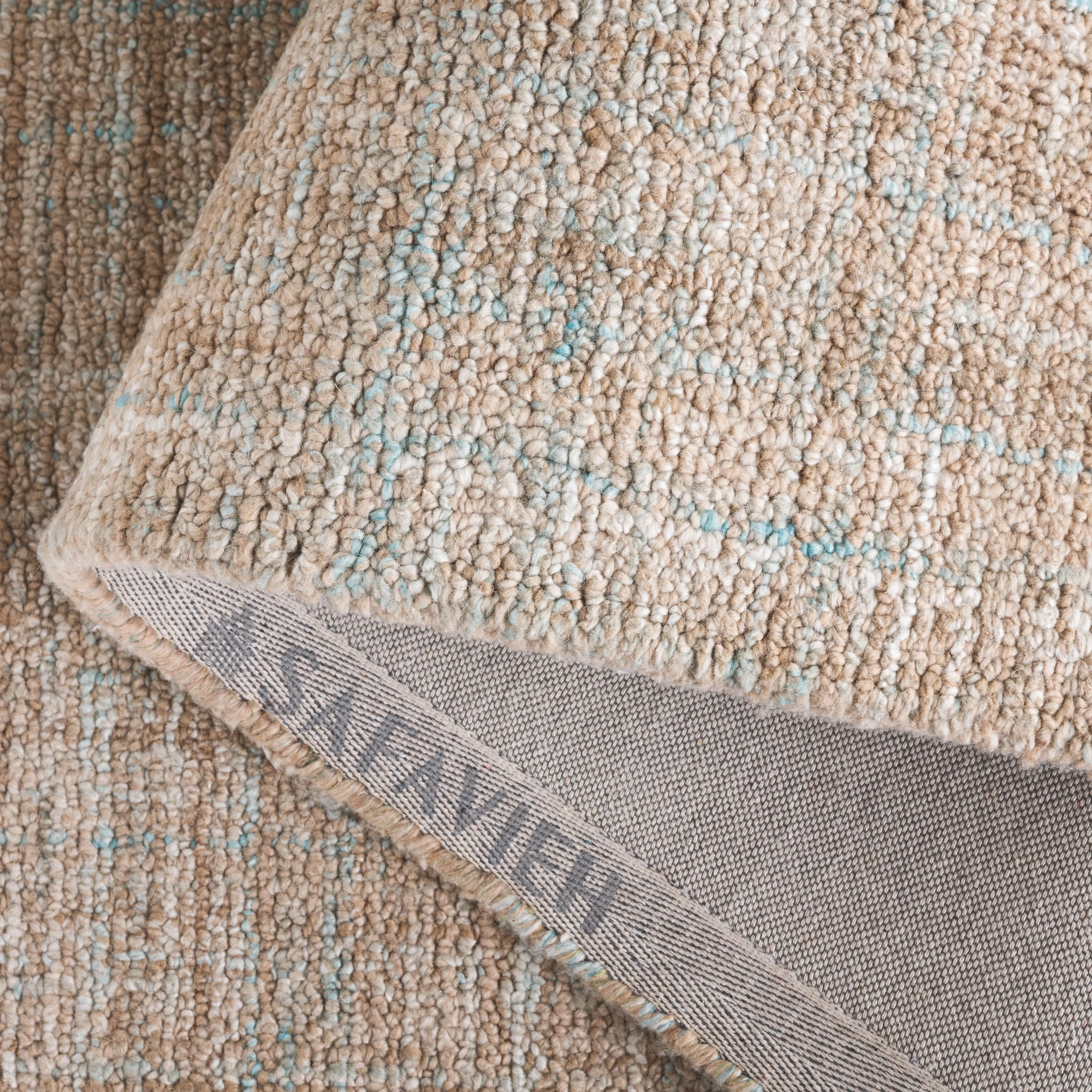 SAFAVIEH Handmade Abstract Cliff Rug