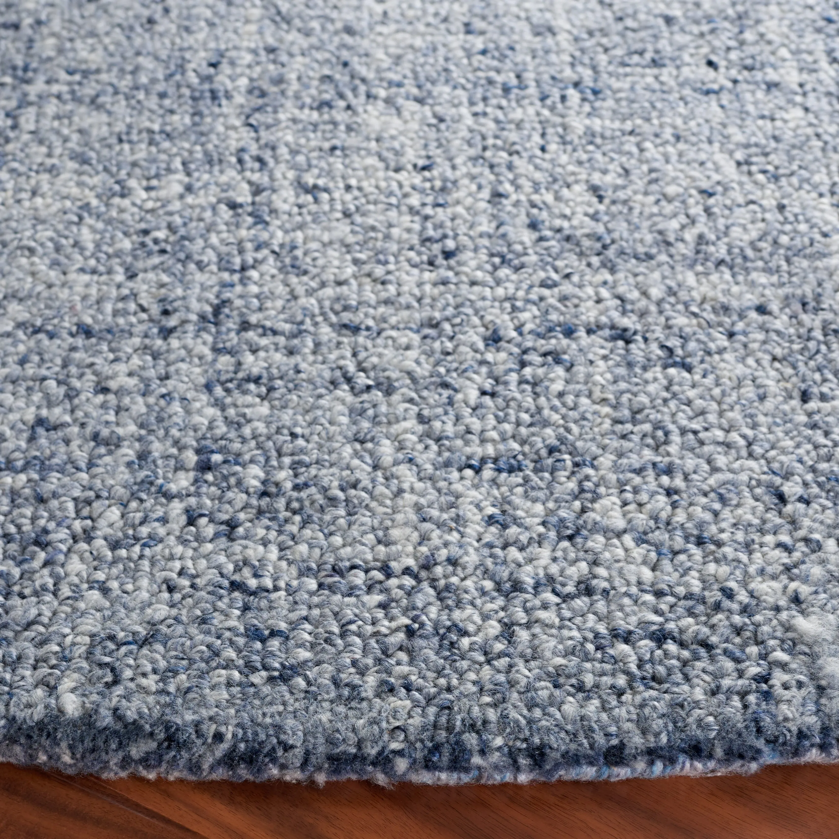 SAFAVIEH Handmade Abstract Cliff Rug