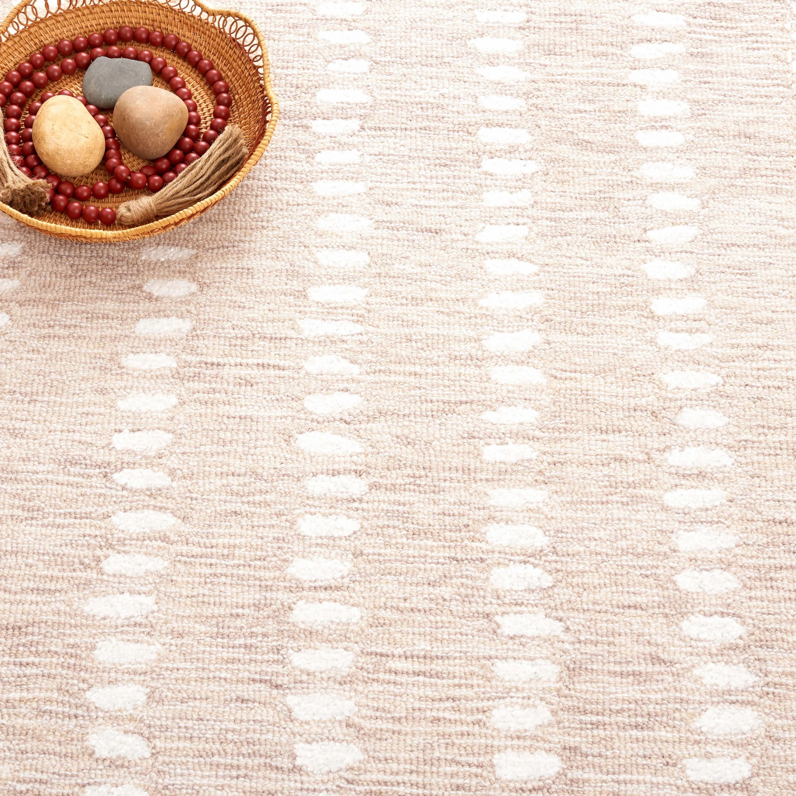 SAFAVIEH Handmade Abstract Efterpi Contemporary Wool Rug