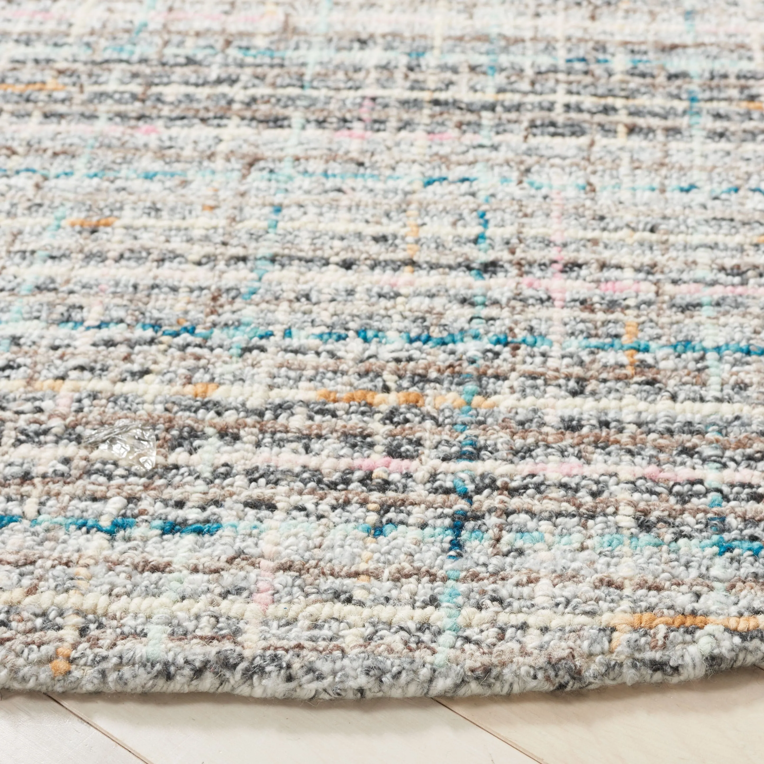 SAFAVIEH Handmade Abstract Fifa Modern Wool Rug
