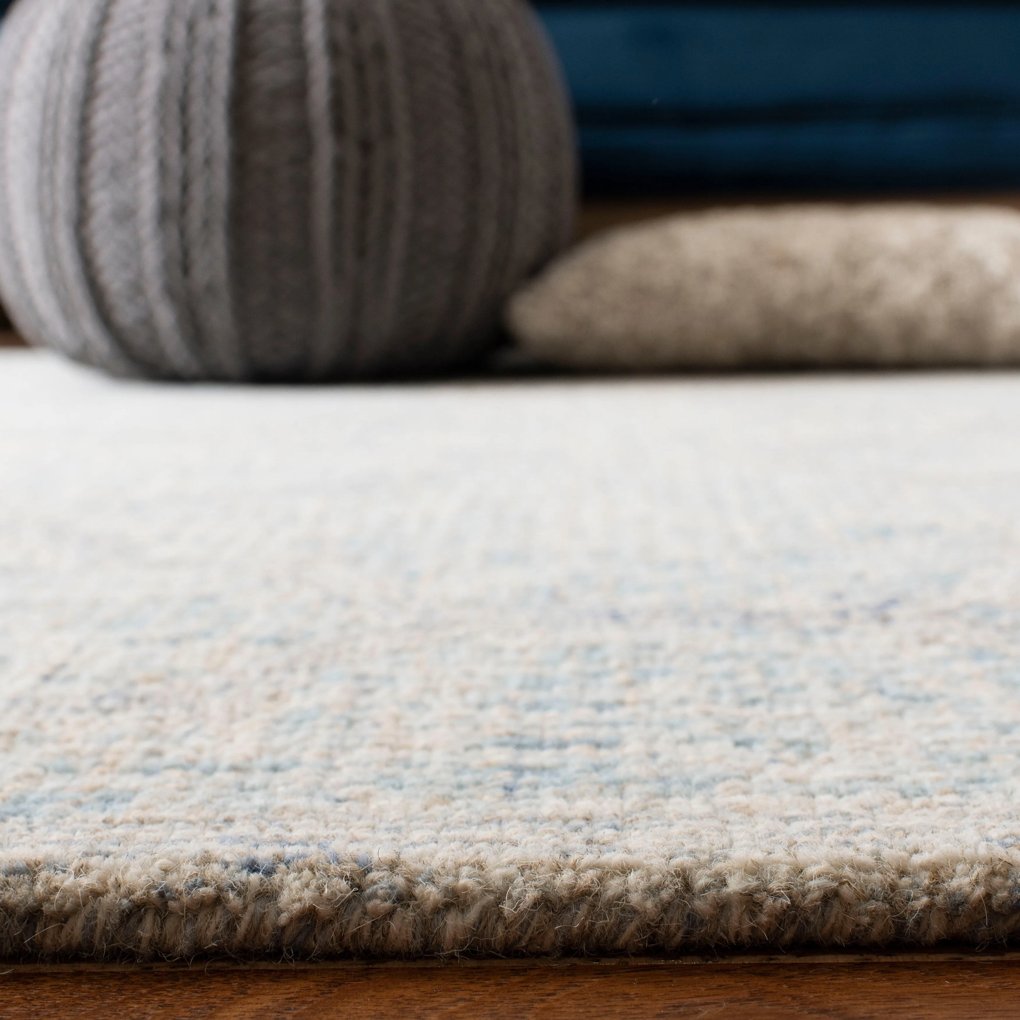 SAFAVIEH Handmade Abstract Kanan Modern Trellis Wool Area Rug