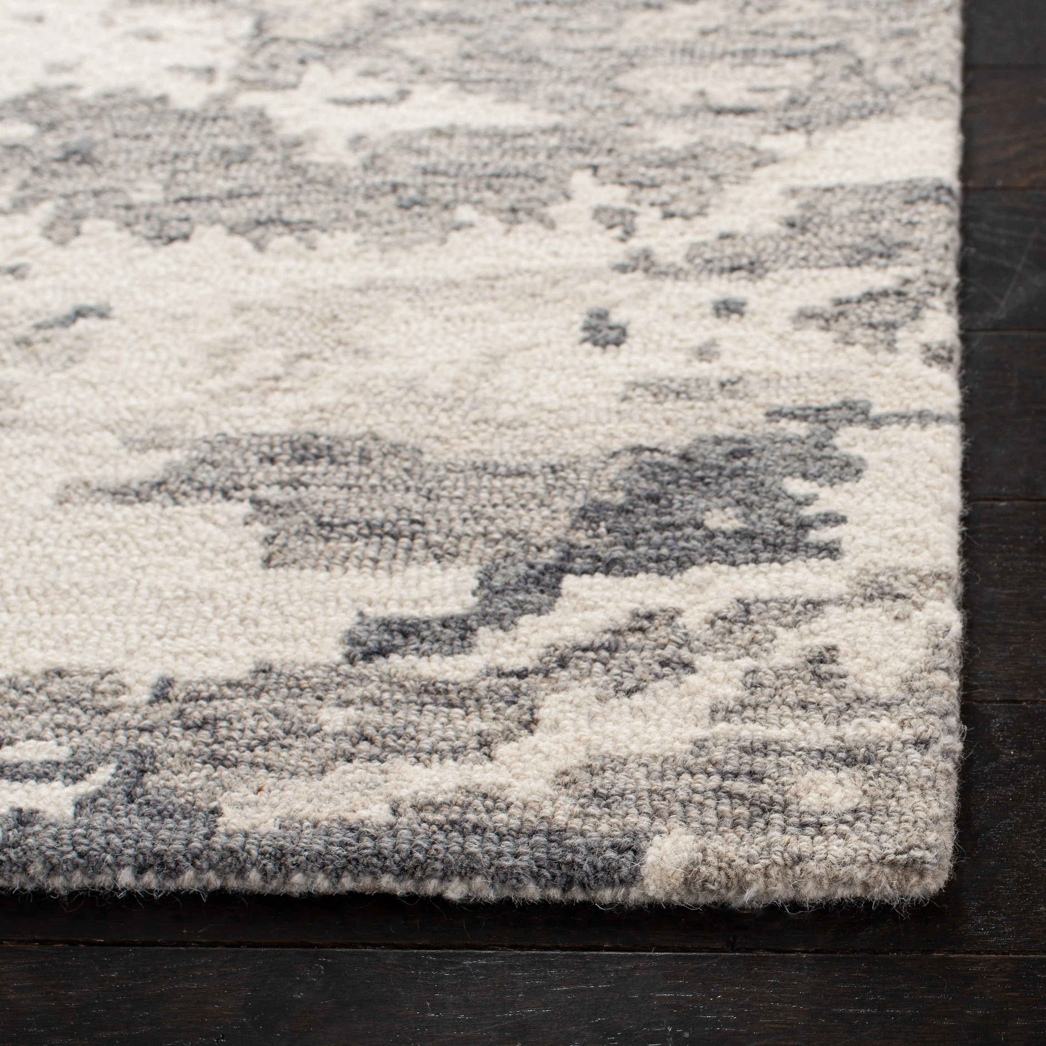SAFAVIEH Handmade Abstract Kotoko Contemporary Wool Rug