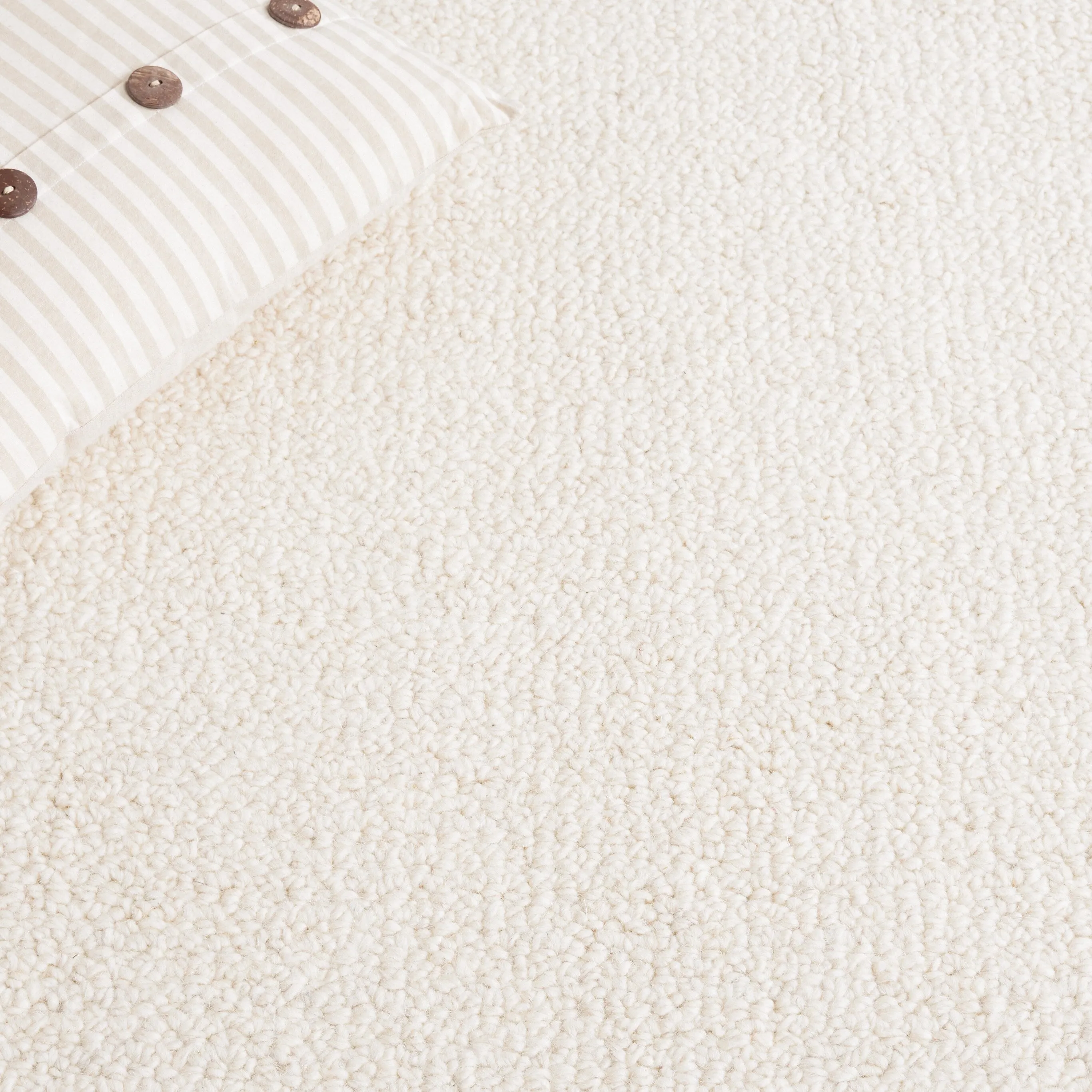 SAFAVIEH Handmade Abstract Ralda Modern Wool Rug
