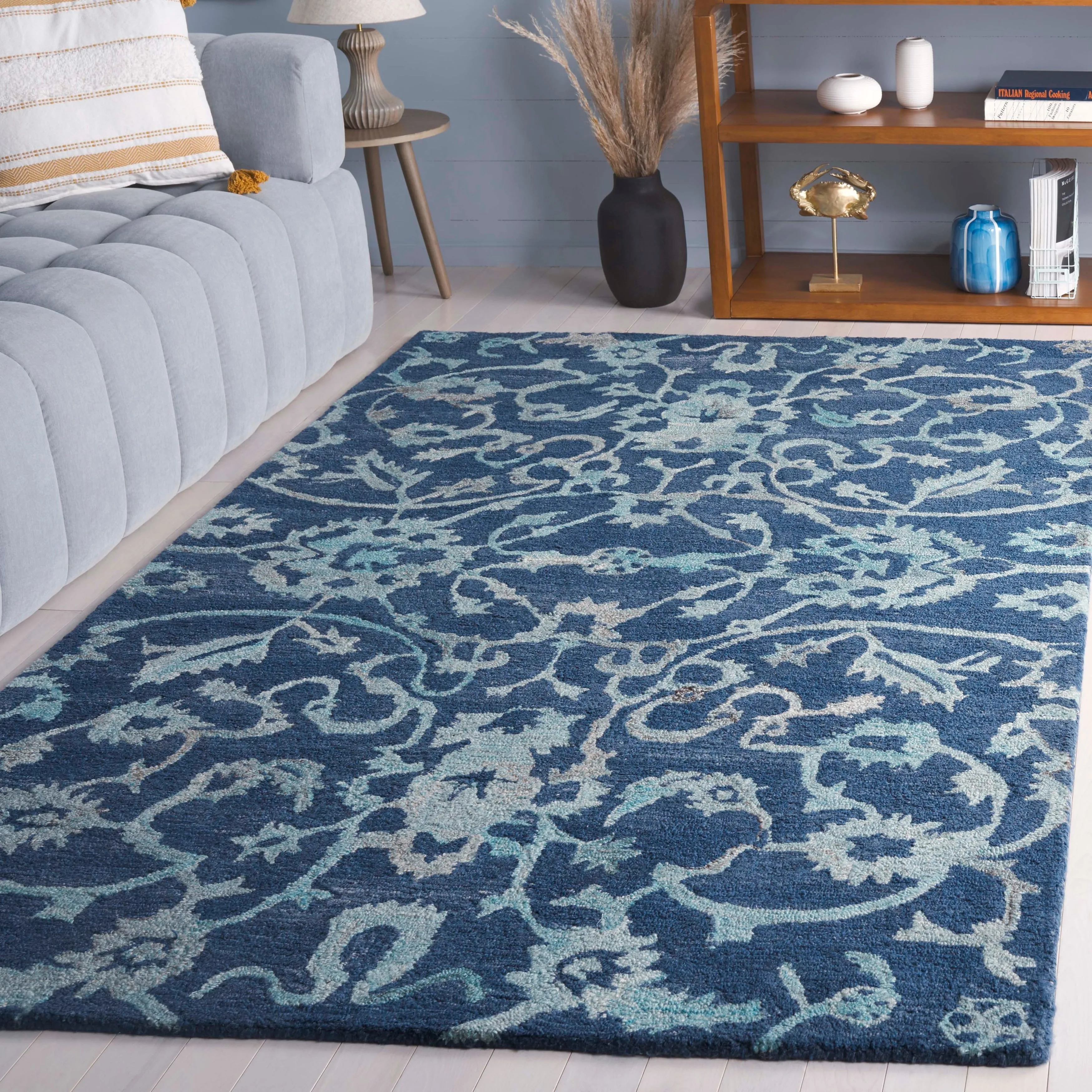 SAFAVIEH Handmade Anatolia Liilia Rug