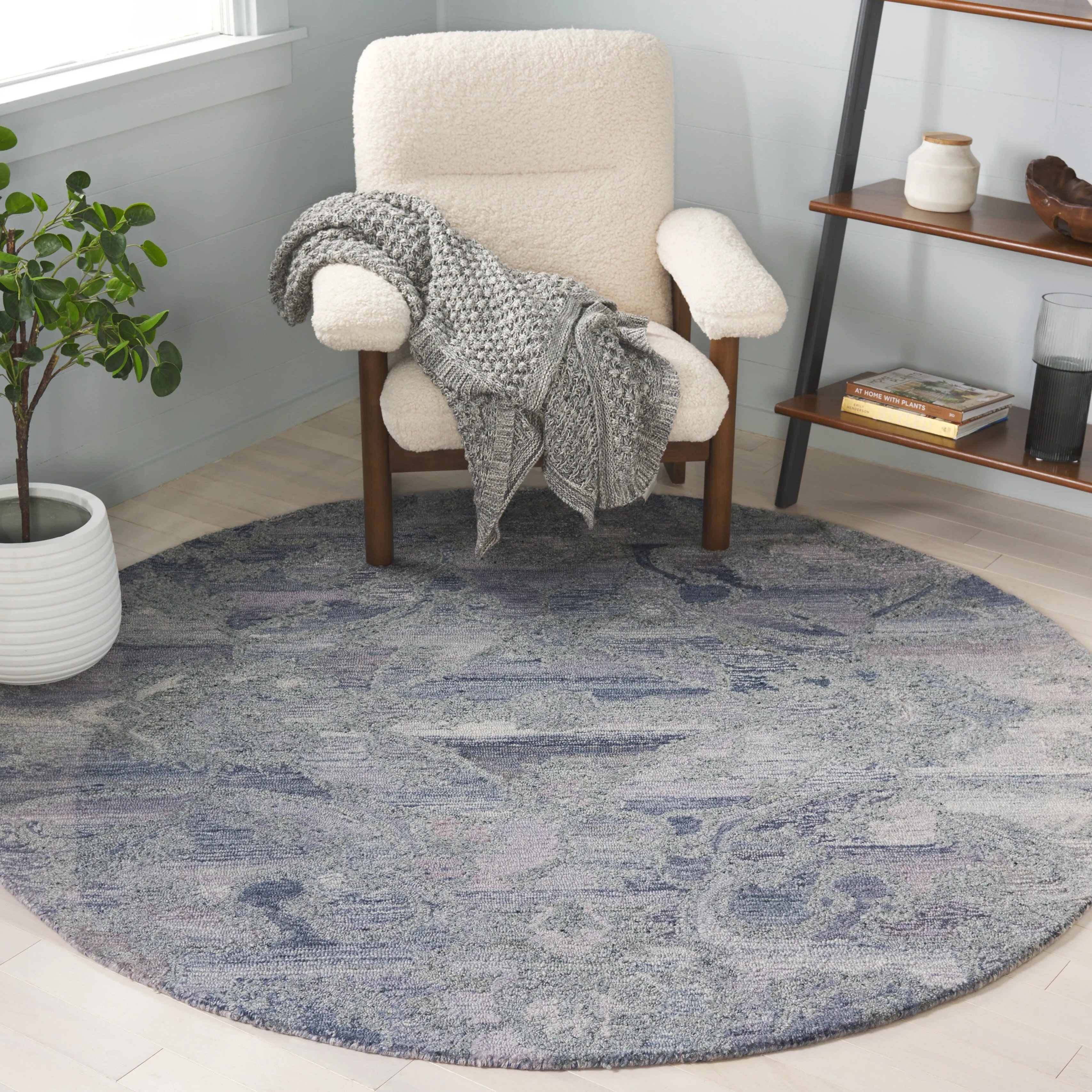 SAFAVIEH Handmade Anatolia Liilia Rug