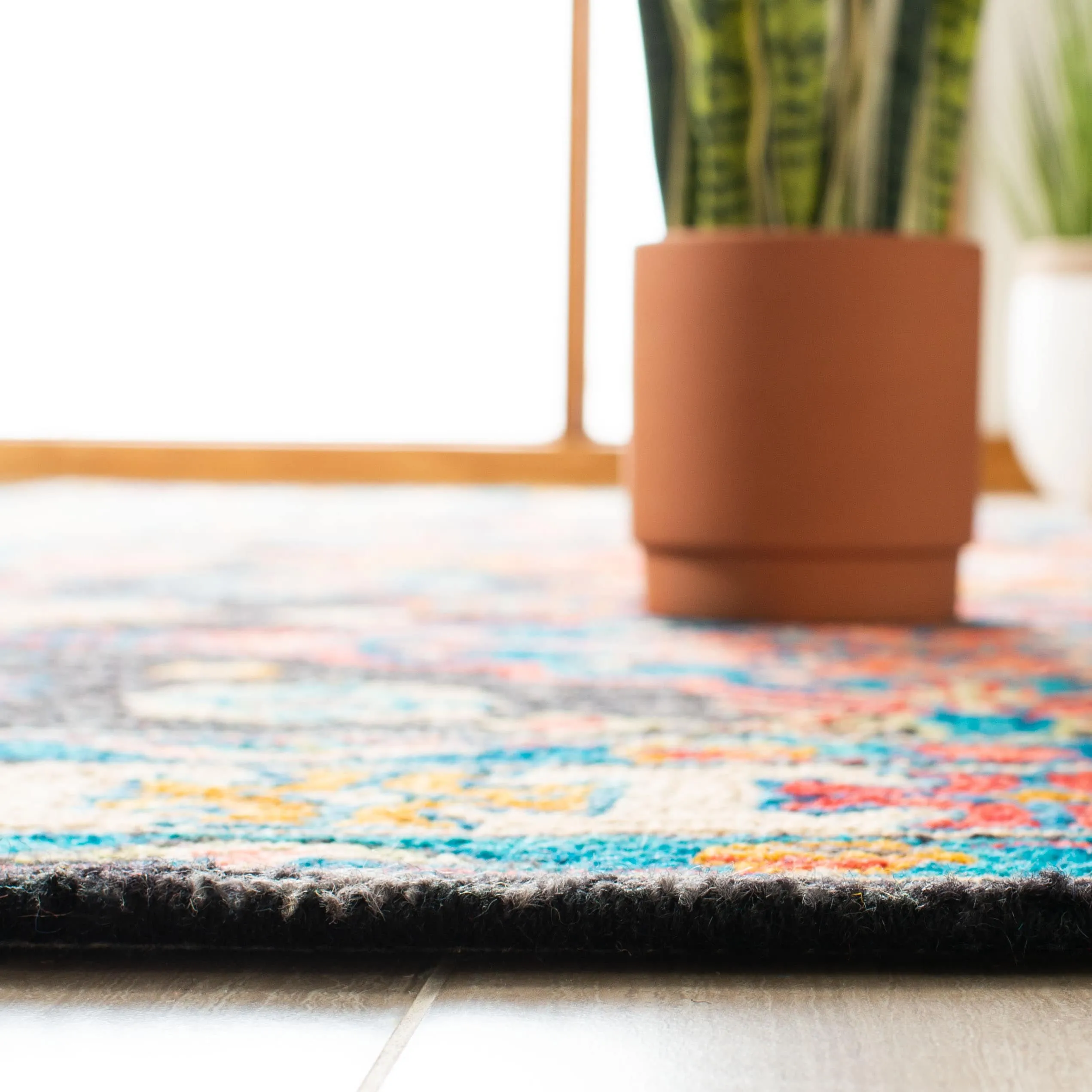 SAFAVIEH Handmade Aspen Sigurora Bohemian Wool Rug