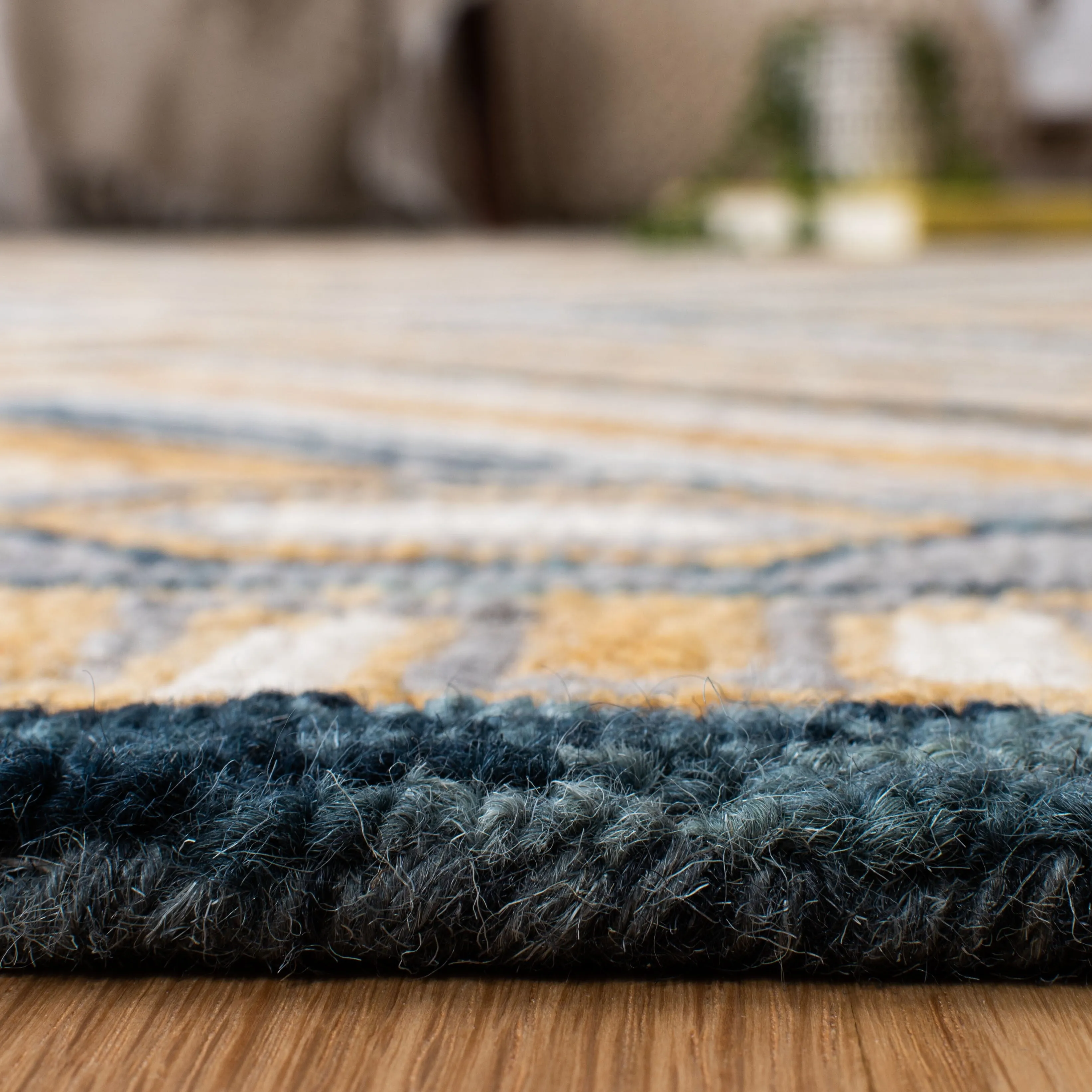 SAFAVIEH Handmade Aspen Zhitinja Boho Tribal Wool Rug